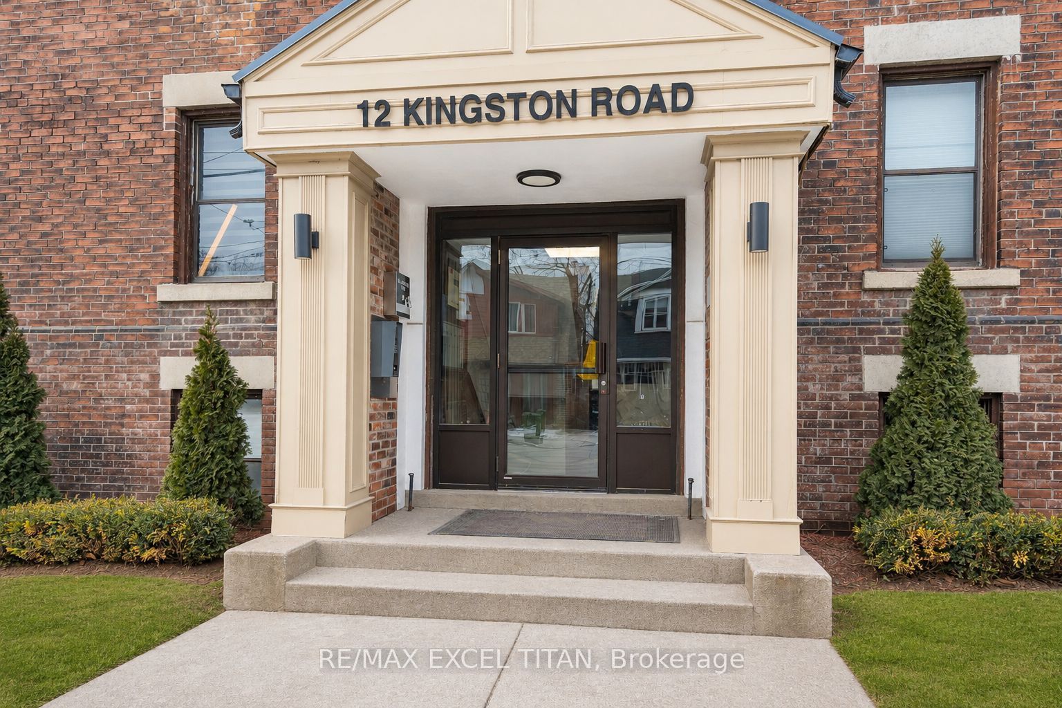 12 Kingston Road 76, Toronto, ON M4L 2S4