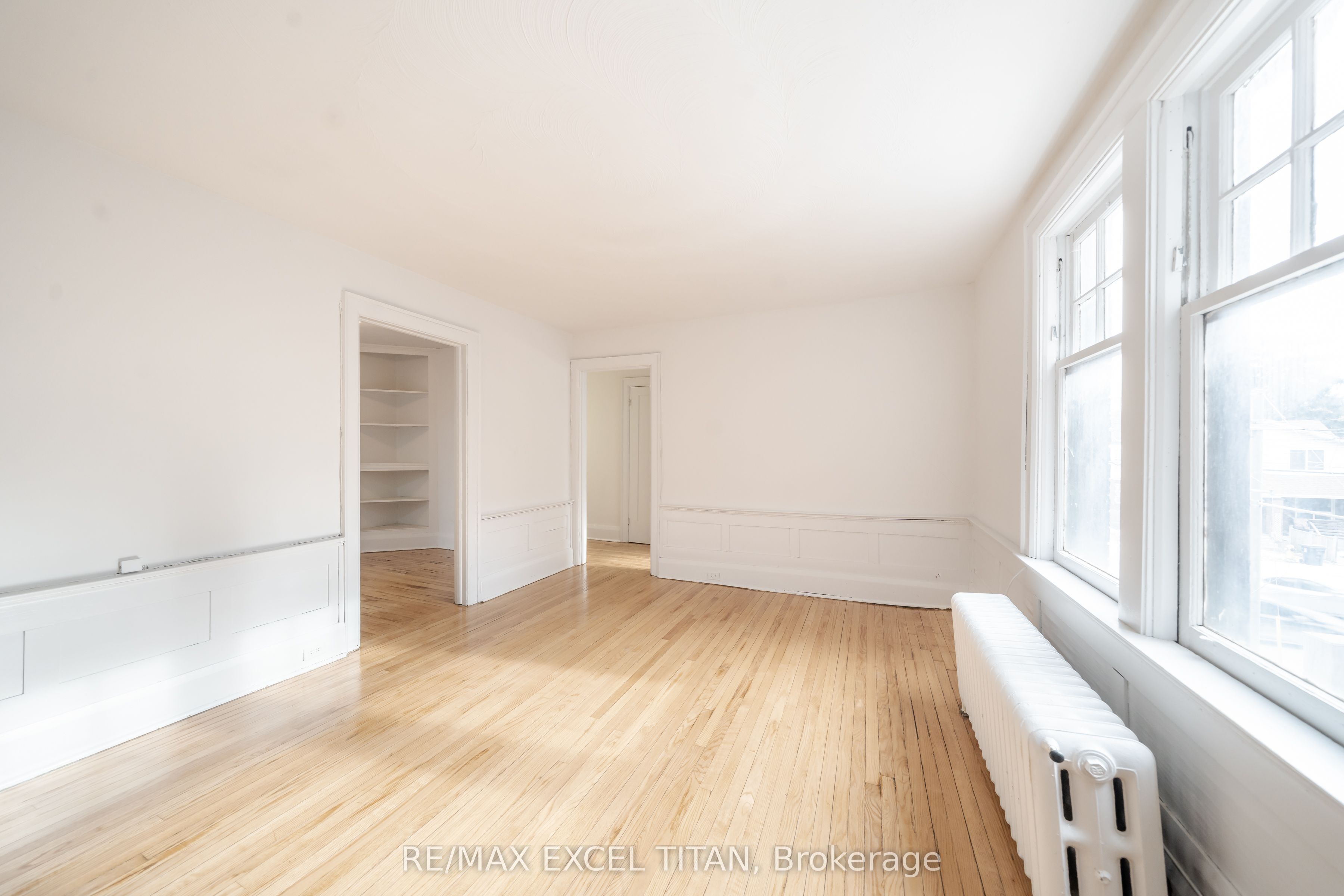 12 Kingston Road 76, Toronto, ON M4L 2S4 photo 4