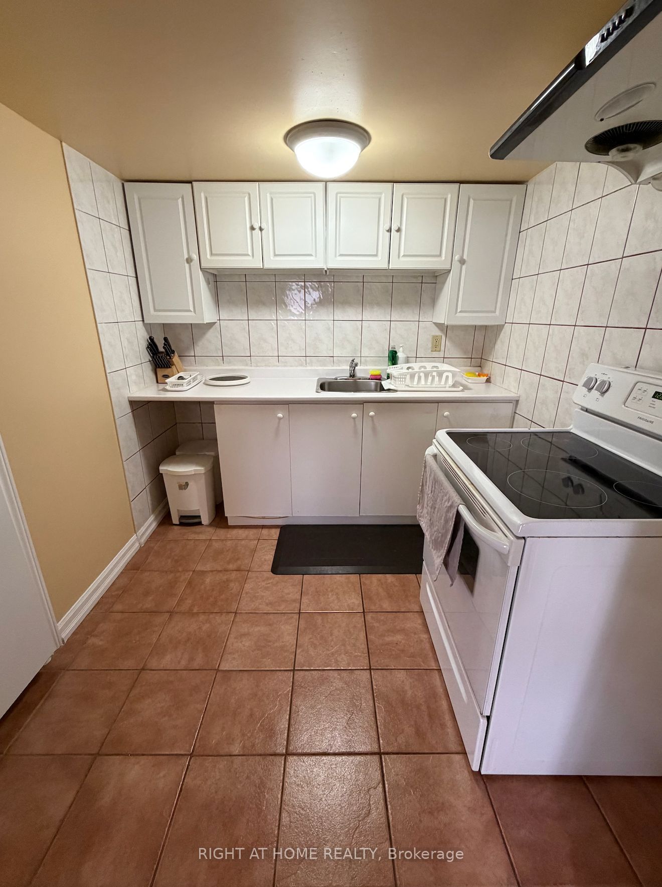 75 Crosland Drive Basement, Toronto, ON M1R 4N4 photo 4