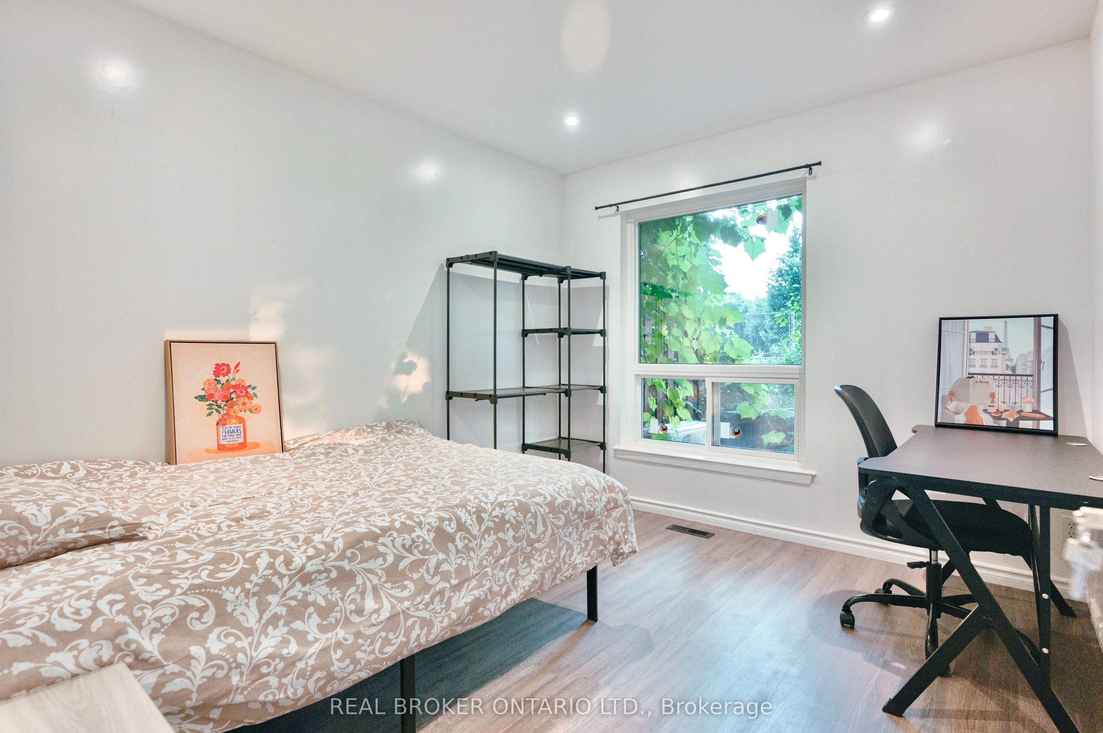 725 military Trail, Toronto, ON M1E 4P6 photo 2