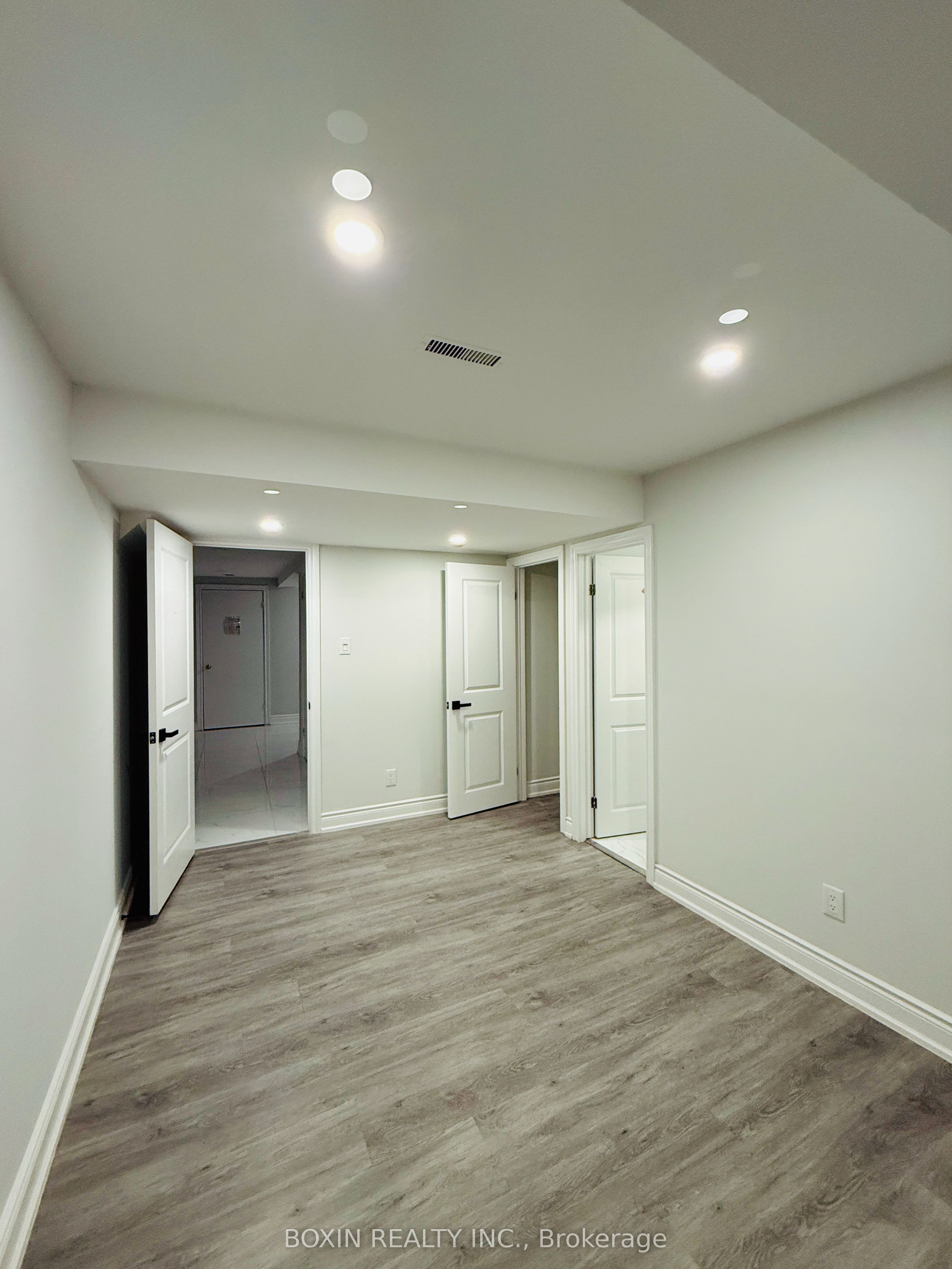 1 Adirondack Gate Basement Room 2, Toronto, ON M1T 3E6 photo 3