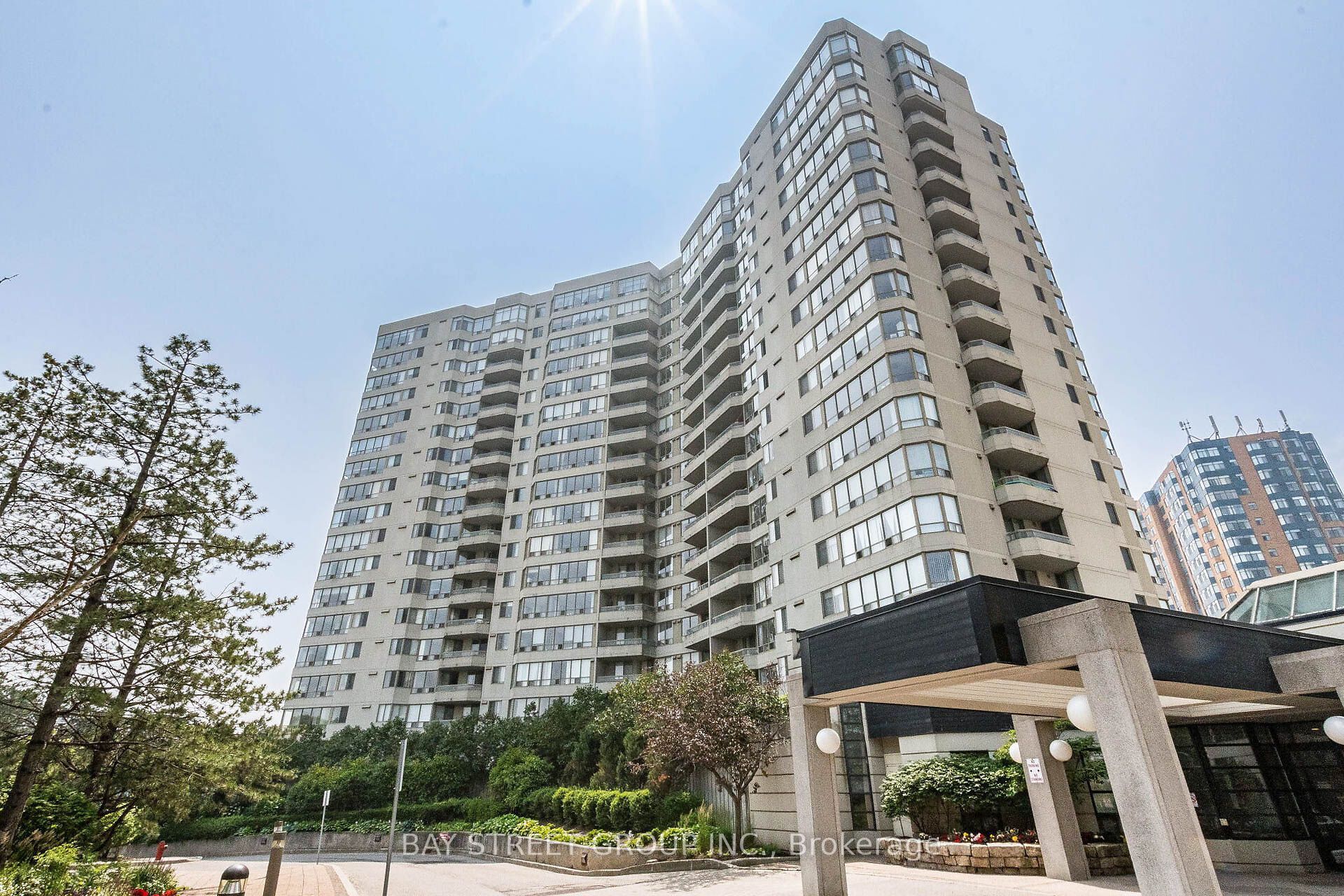 150 Alton Towers Circle 1001, Toronto, ON M1V 4X7