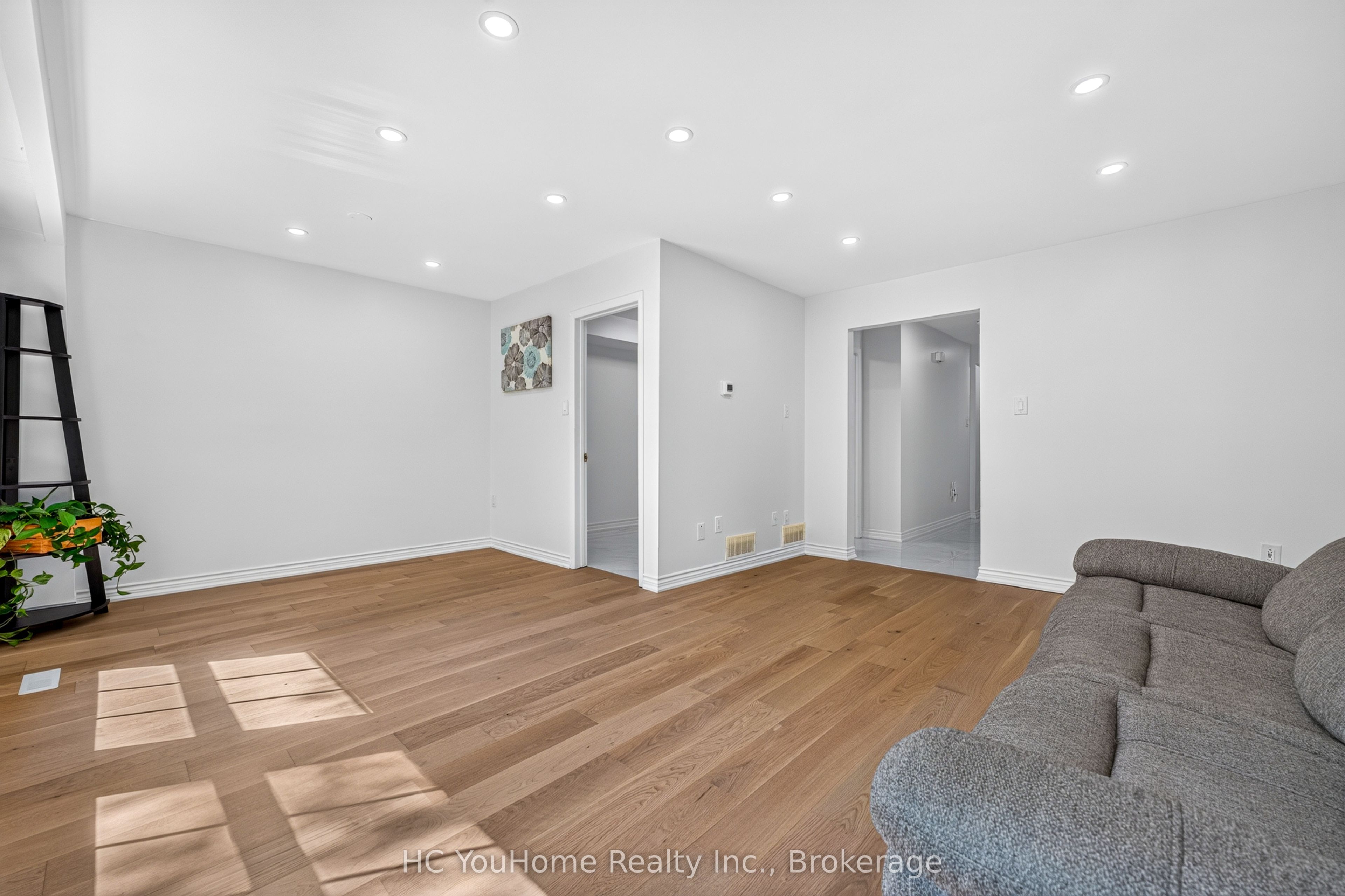 81 Brookmill Boulevard 32, Toronto, ON M1W 2L5 photo 2