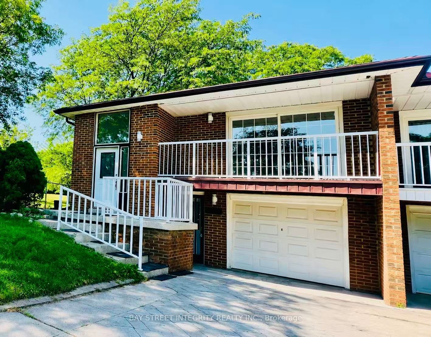 7 Snowhill Crescent, Toronto, ON M1S 3T4