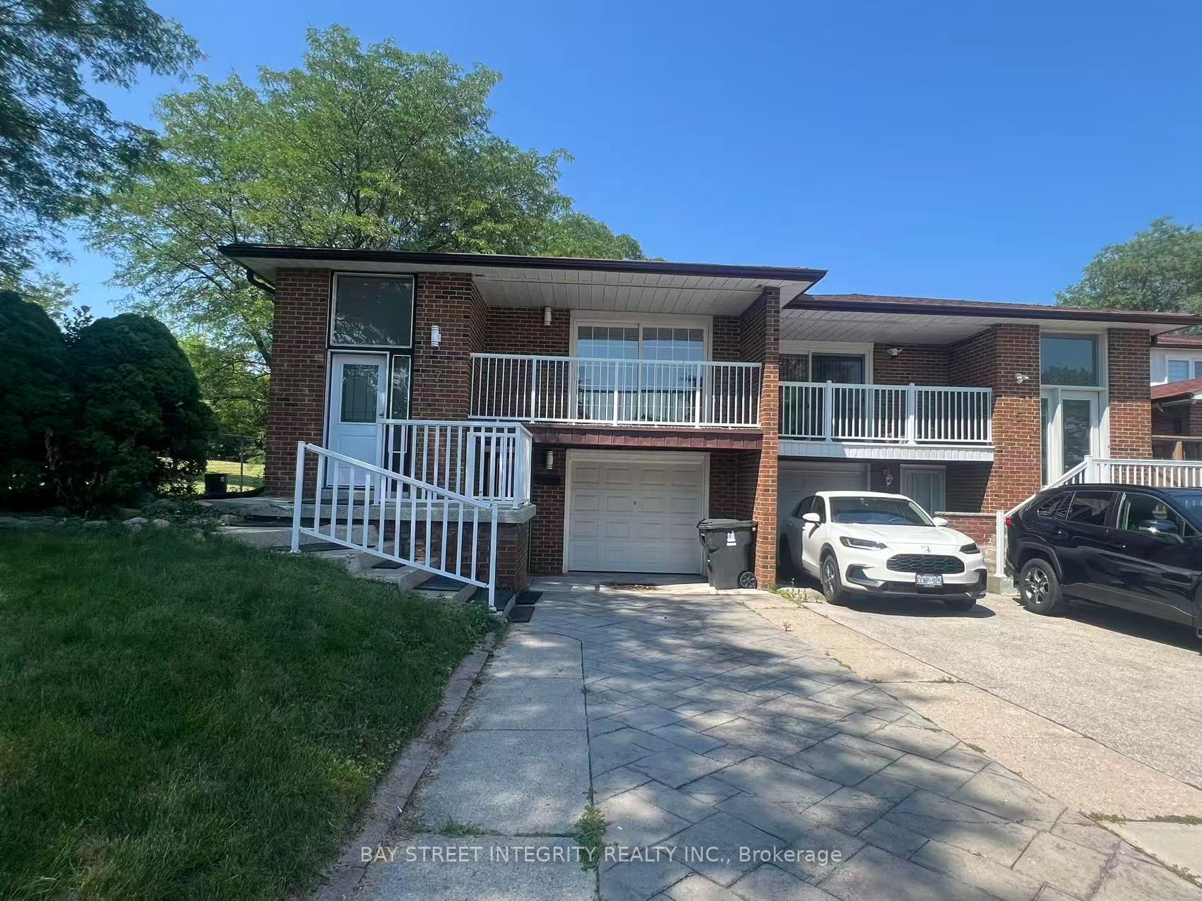 7 Snowhill Crescent, Toronto, ON M1S 3T4 photo 2