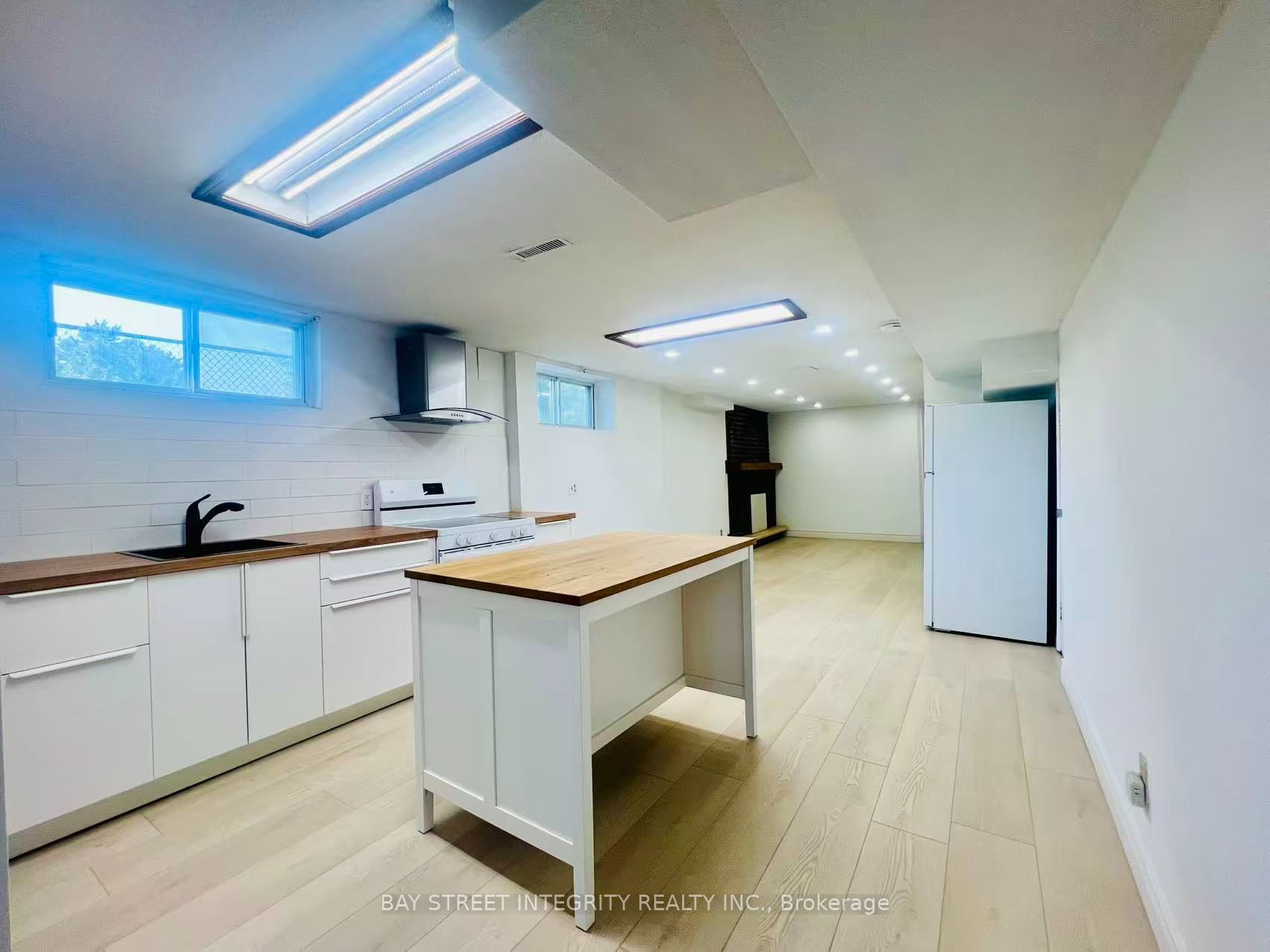7 Snowhill Crescent, Toronto, ON M1S 3T4 photo 4