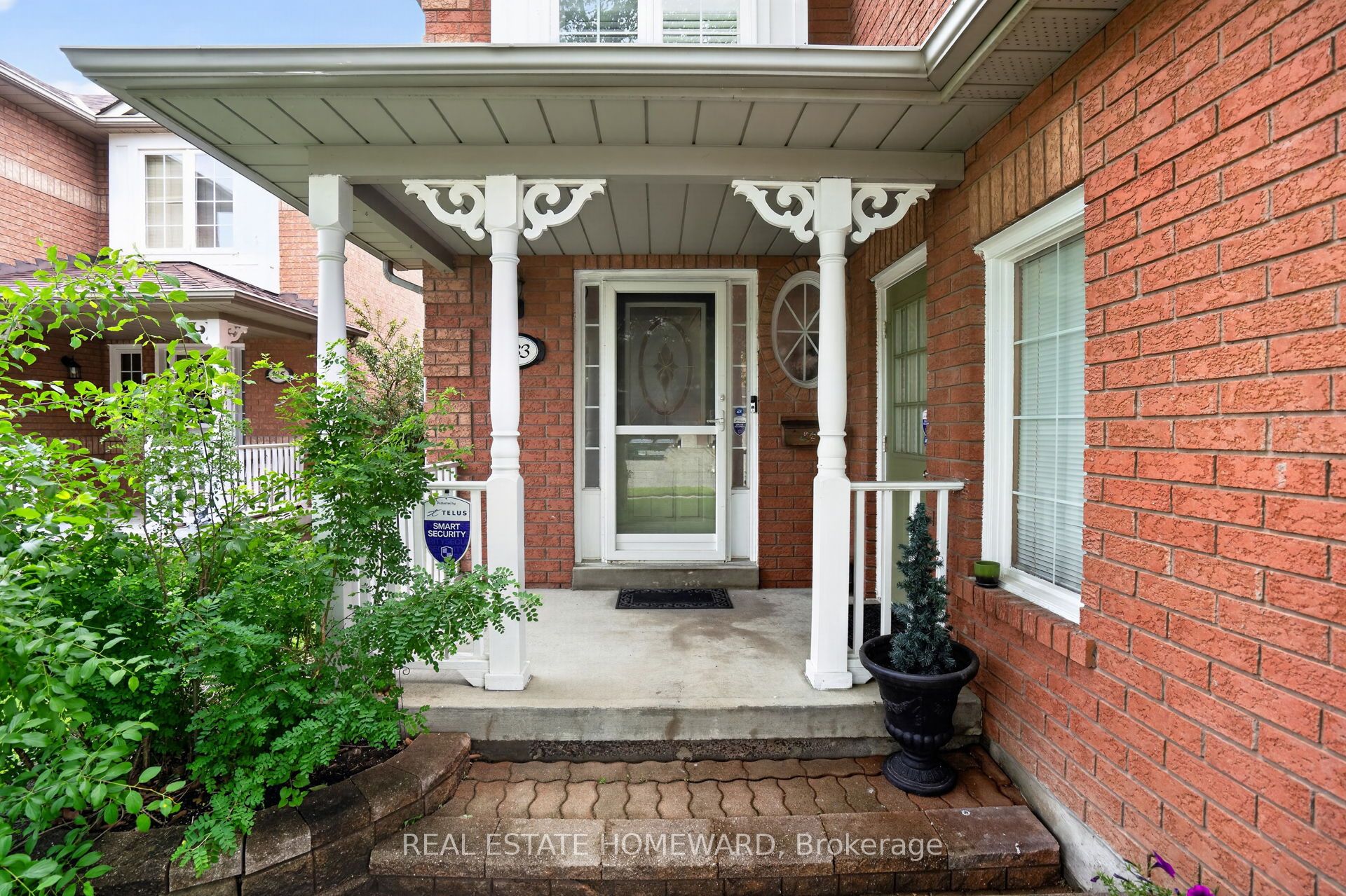 133 Tremount Street, Whitby, ON L1M 1G1 photo 3
