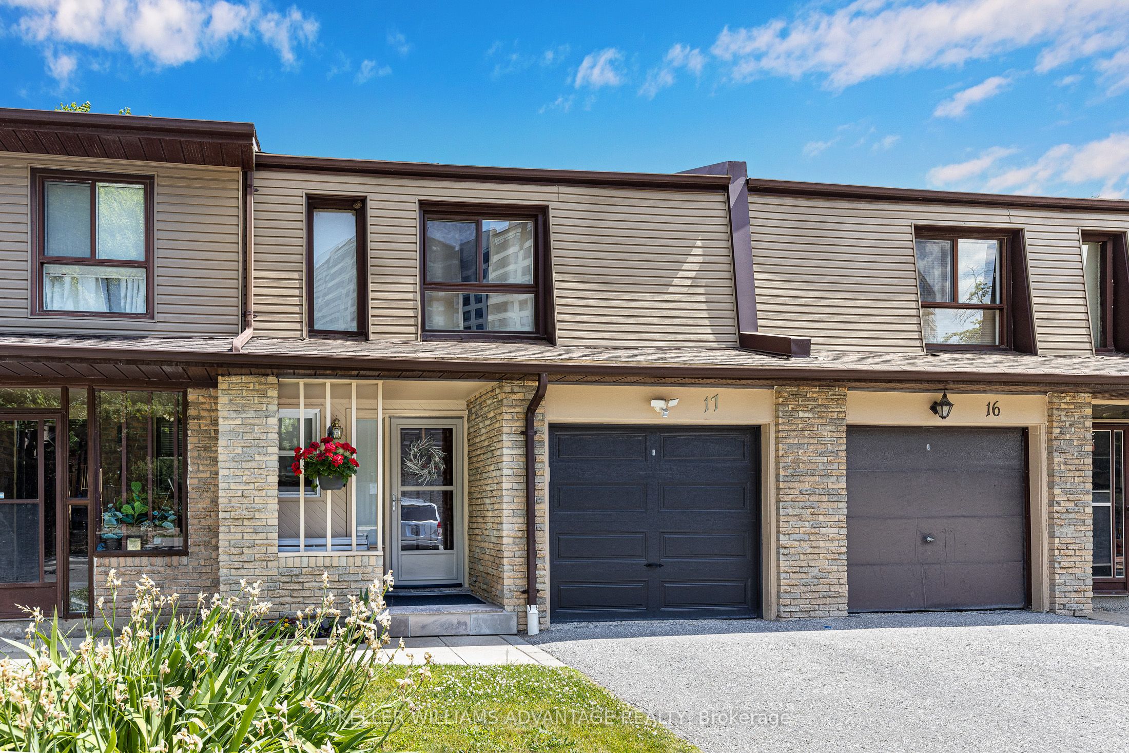 1051 Sandhurst Circle 17, Toronto, ON M1V 1T9