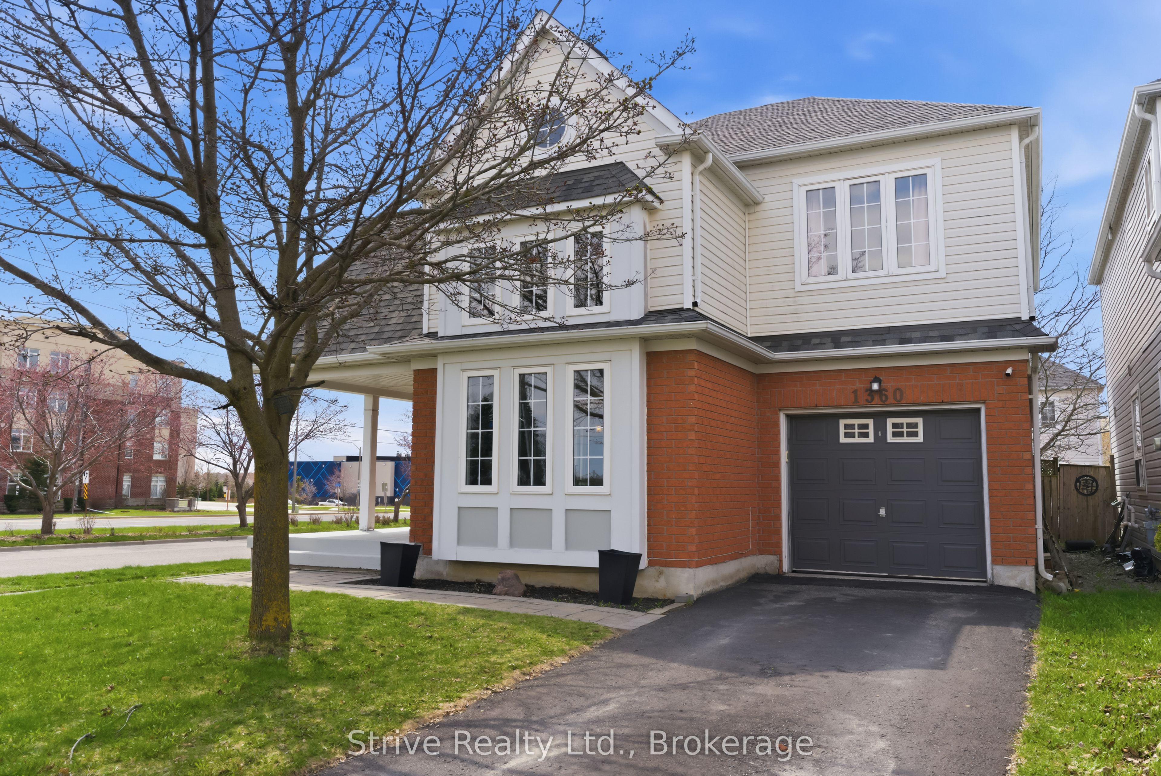 1360 Dumont Street, Oshawa, ON L1K 2V3