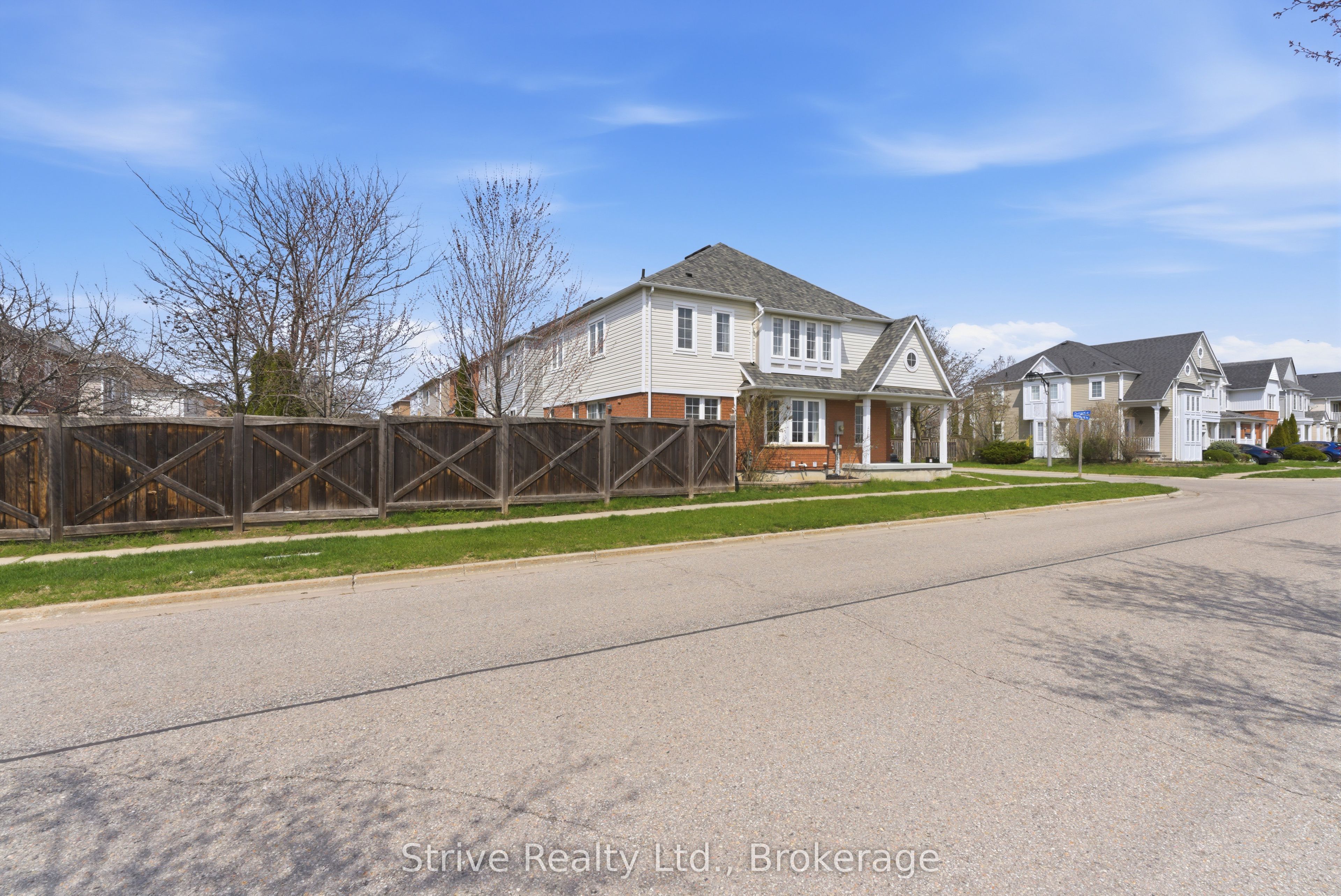 1360 Dumont Street, Oshawa, ON L1K 2V3 photo 4