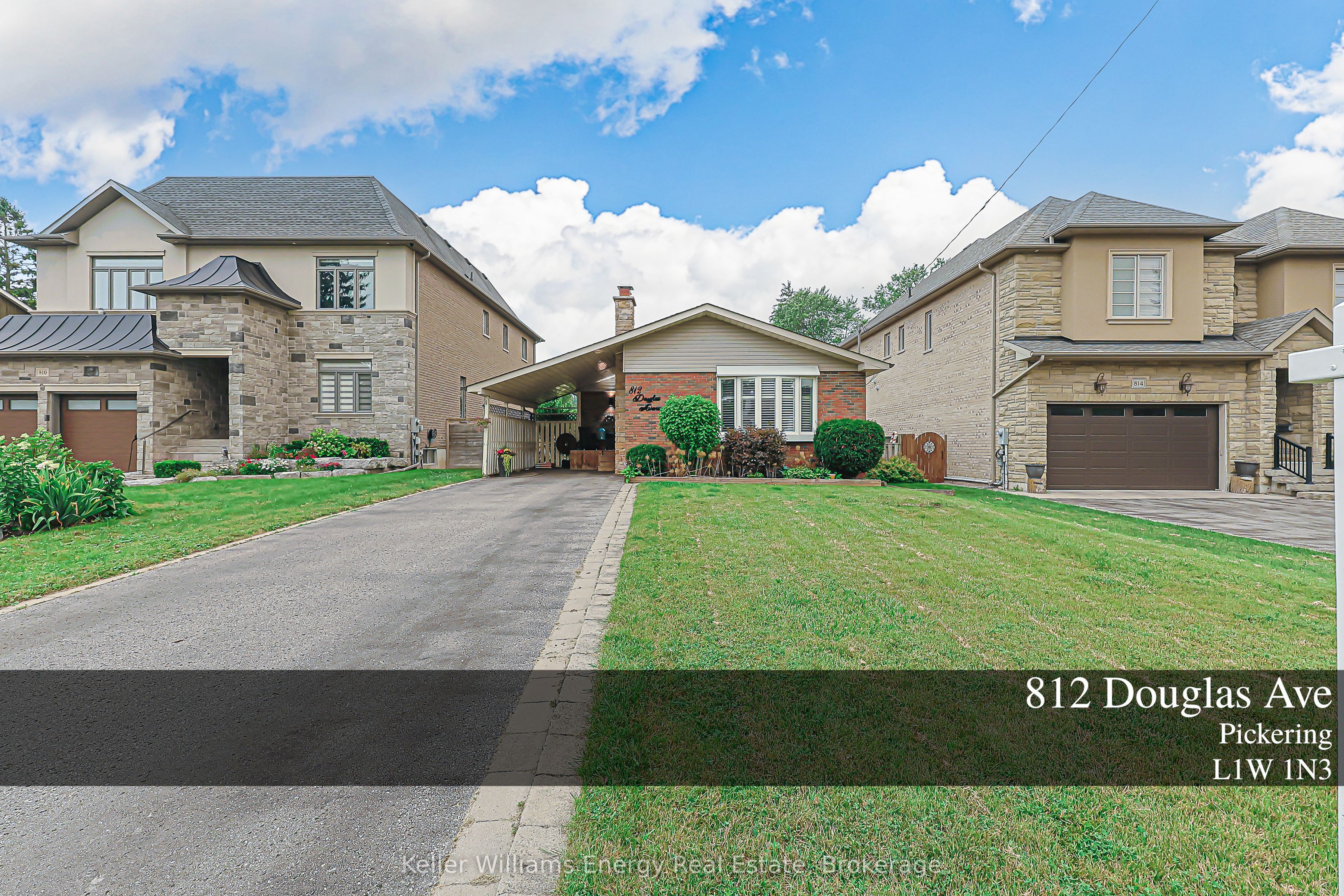 812 Douglas Avenue, Pickering, ON L1W 1N3