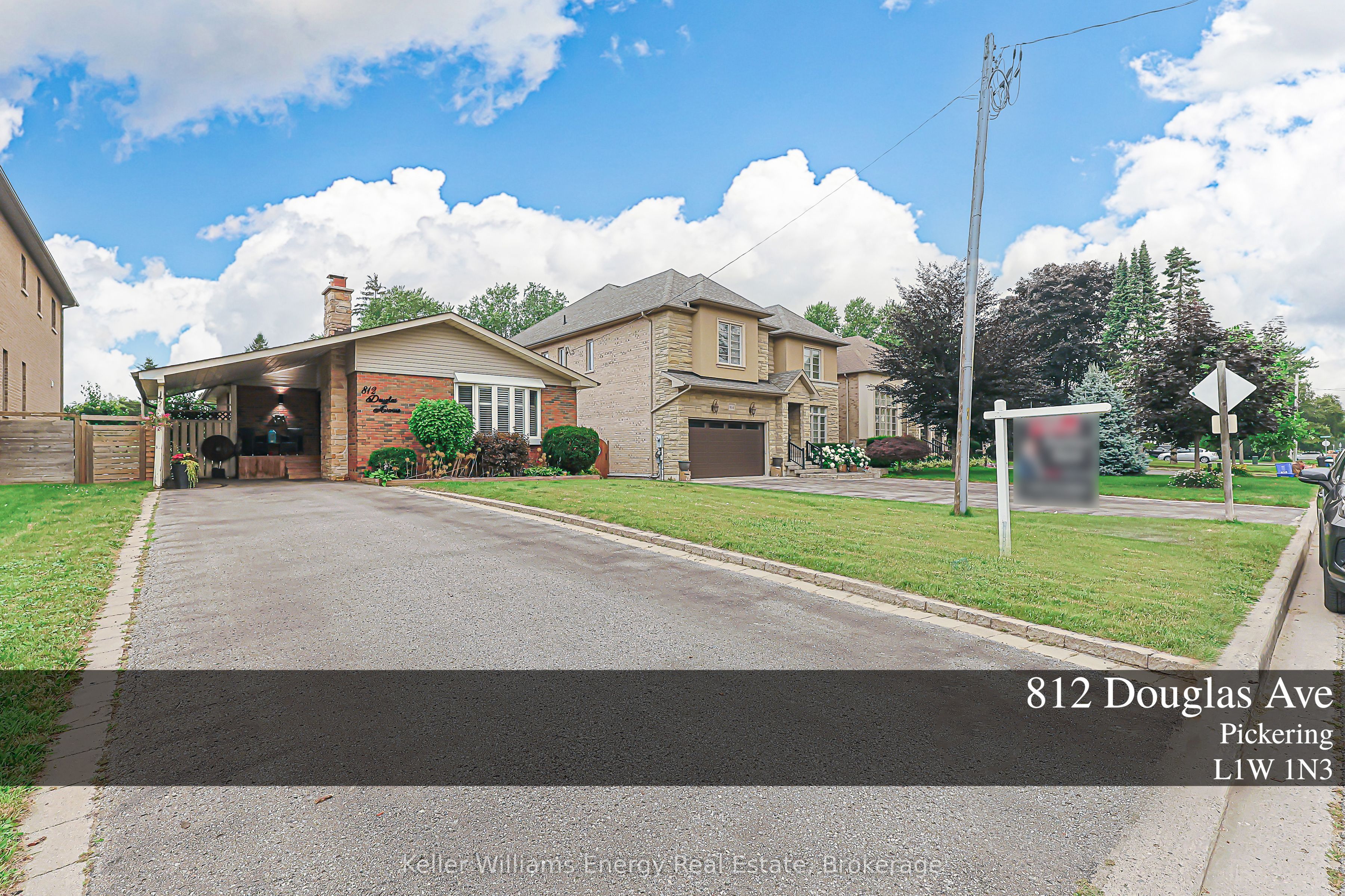 812 Douglas Avenue, Pickering, ON L1W 1N3 photo 2