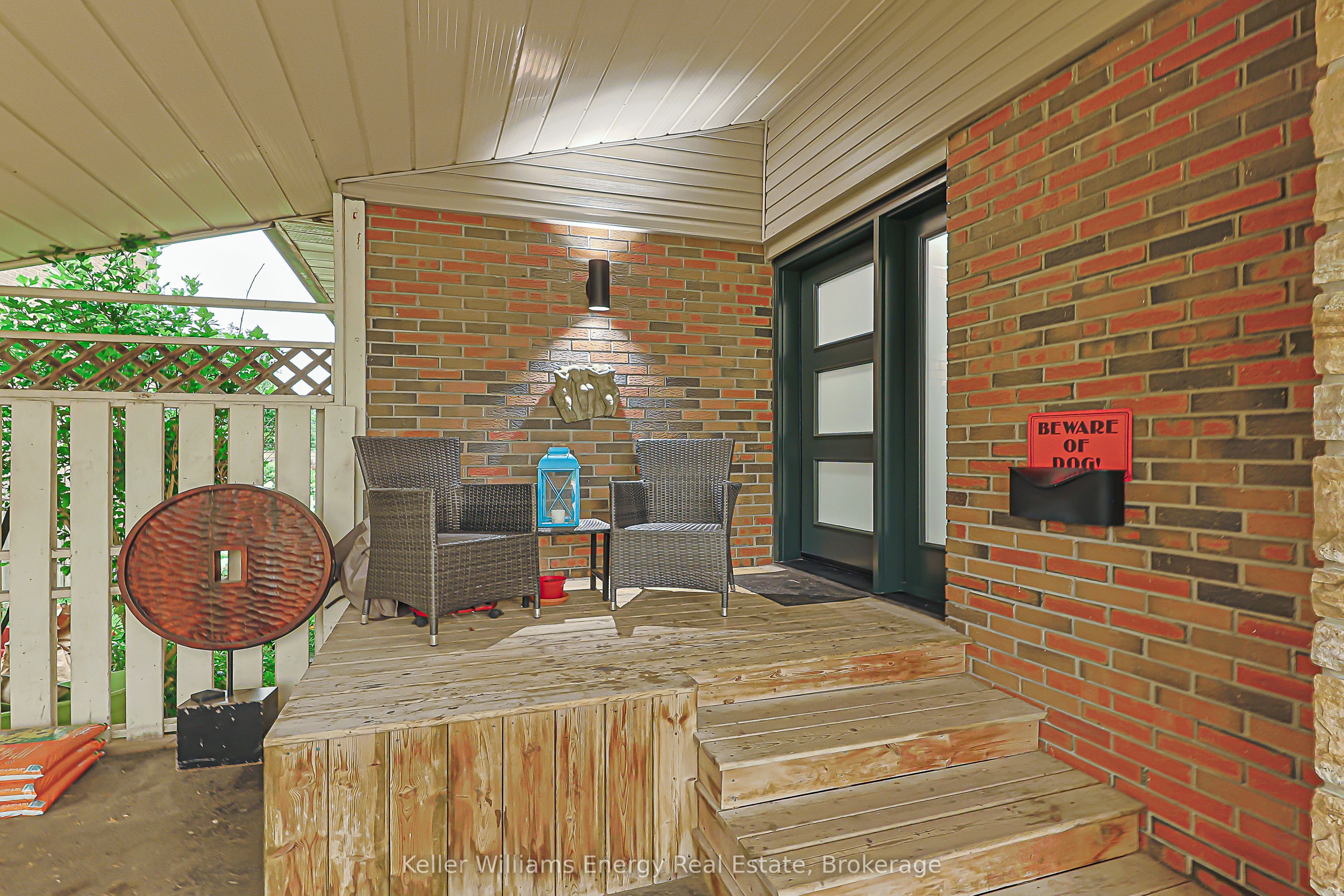 812 Douglas Avenue, Pickering, ON L1W 1N3 photo 4