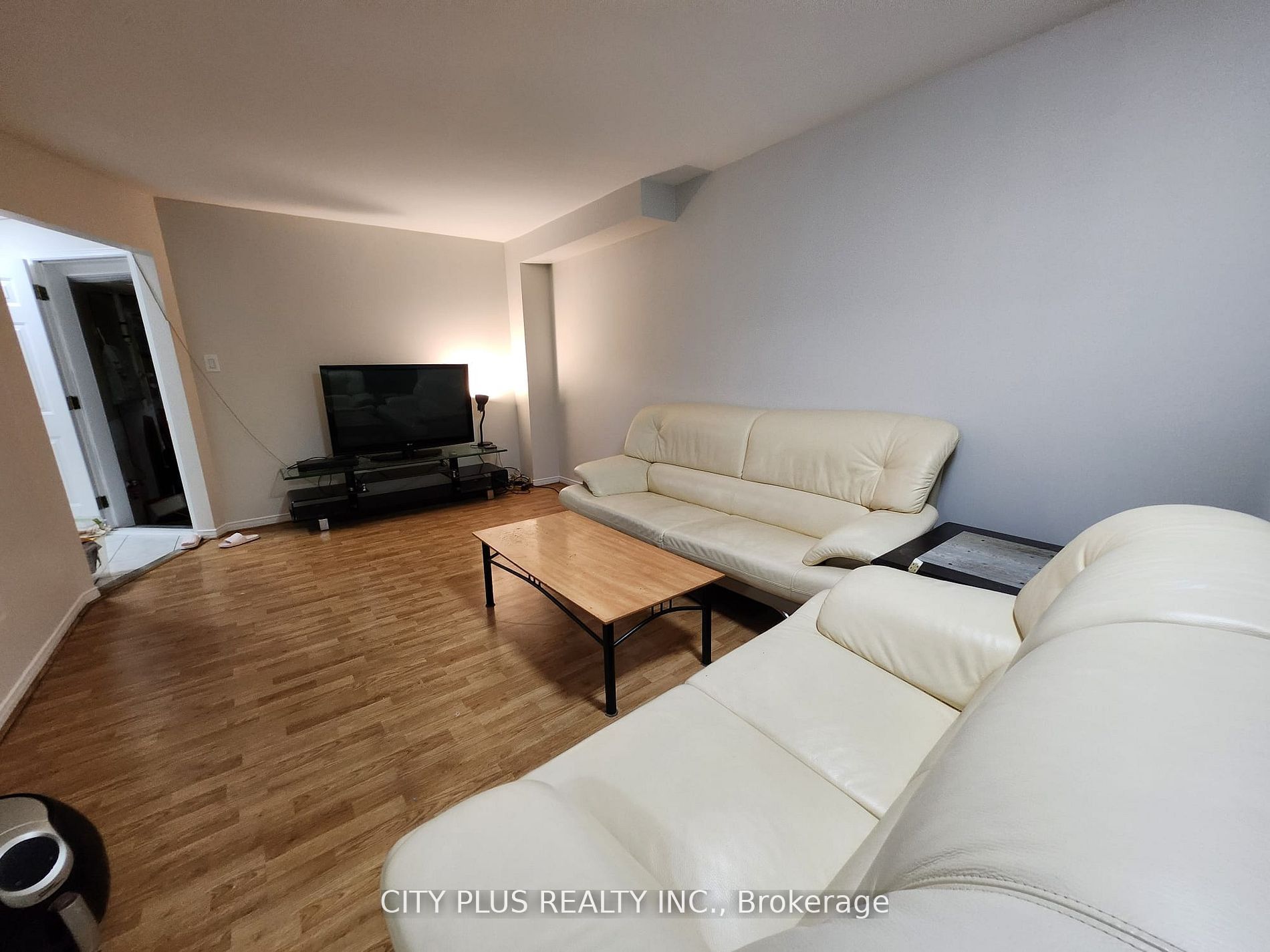 197 Mclevin Avenue Upper, Toronto, ON M1B 6A2 photo 5