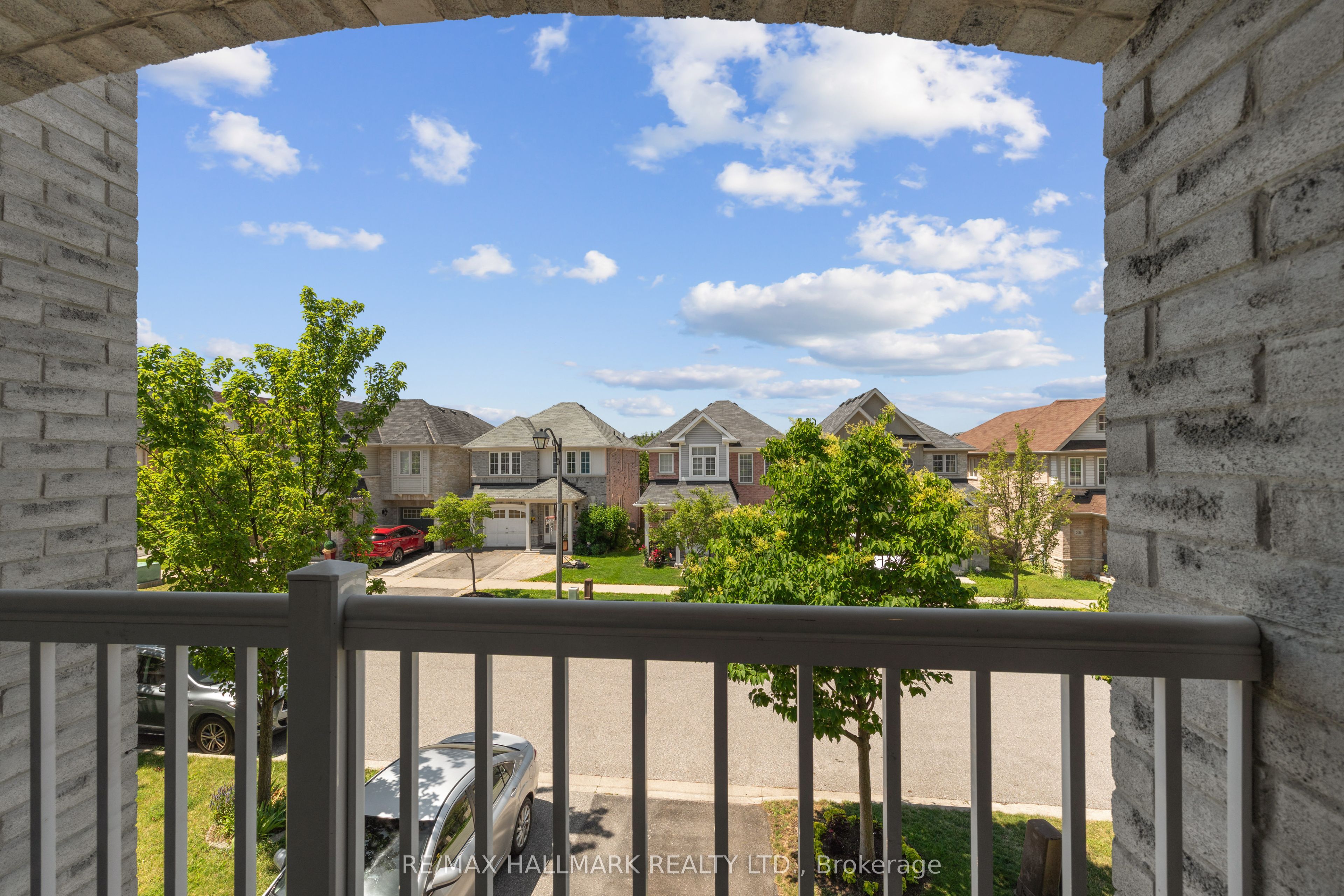 35 Chaston Road, Ajax, ON L1Z 0M5 photo 4