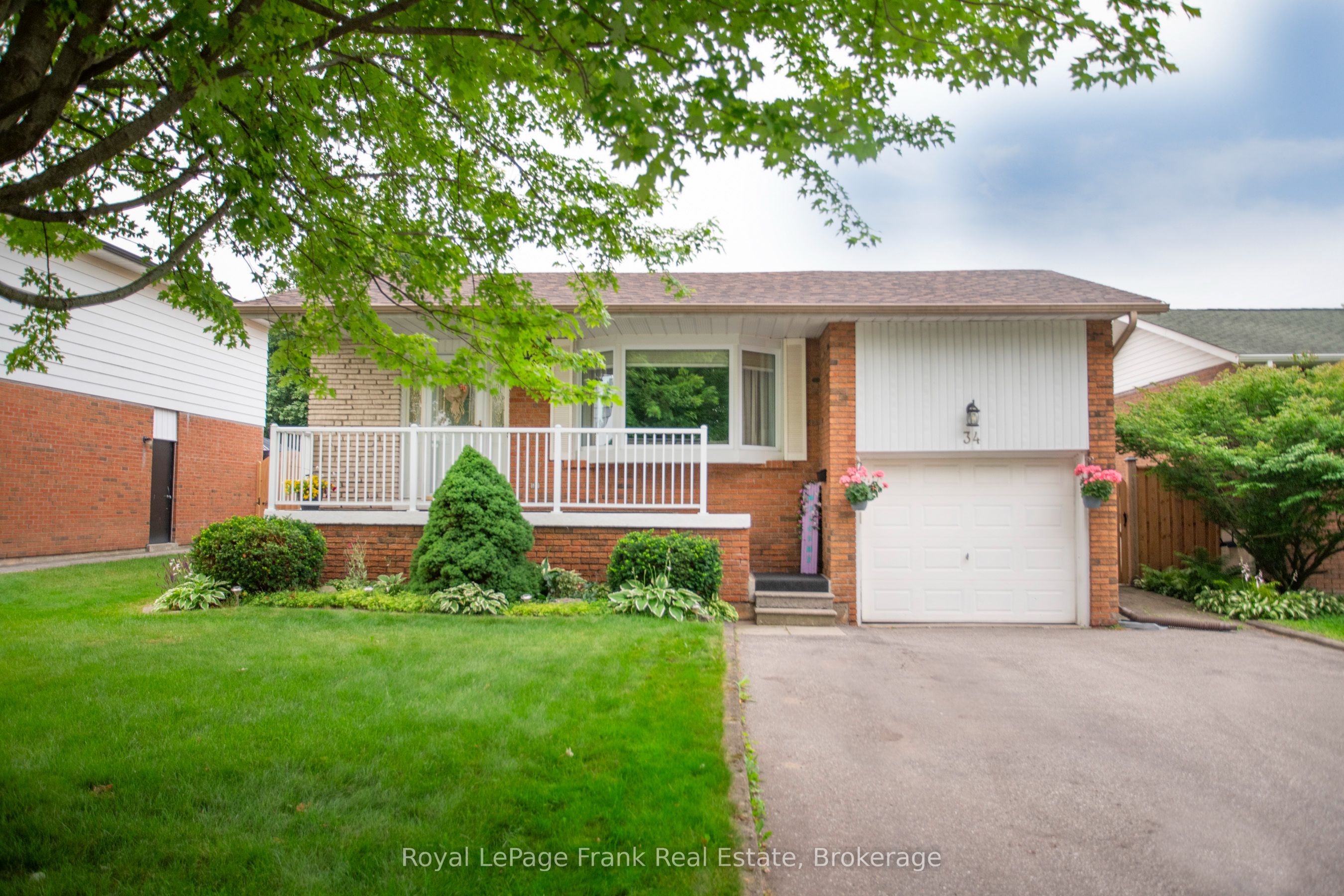 34 Baker Road, Ajax, ON L1S 2T8 photo 2