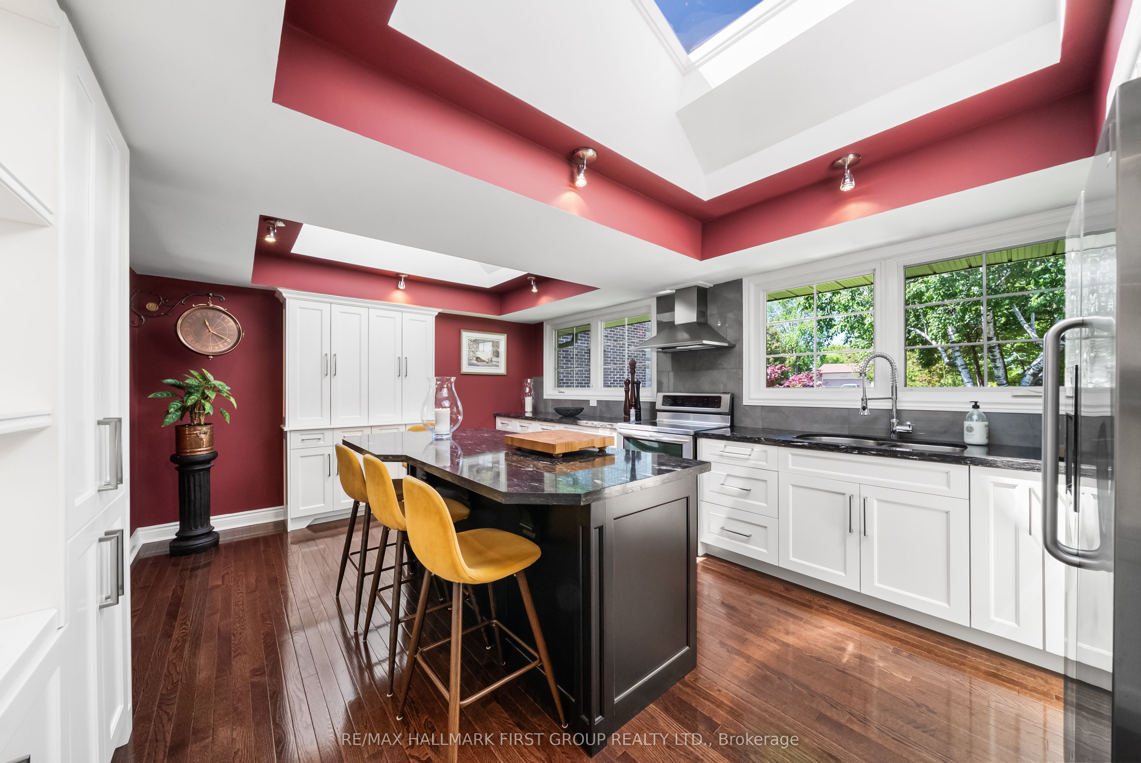 1889 APPLEVIEW Road, Pickering, ON L1V 1T7 photo 5
