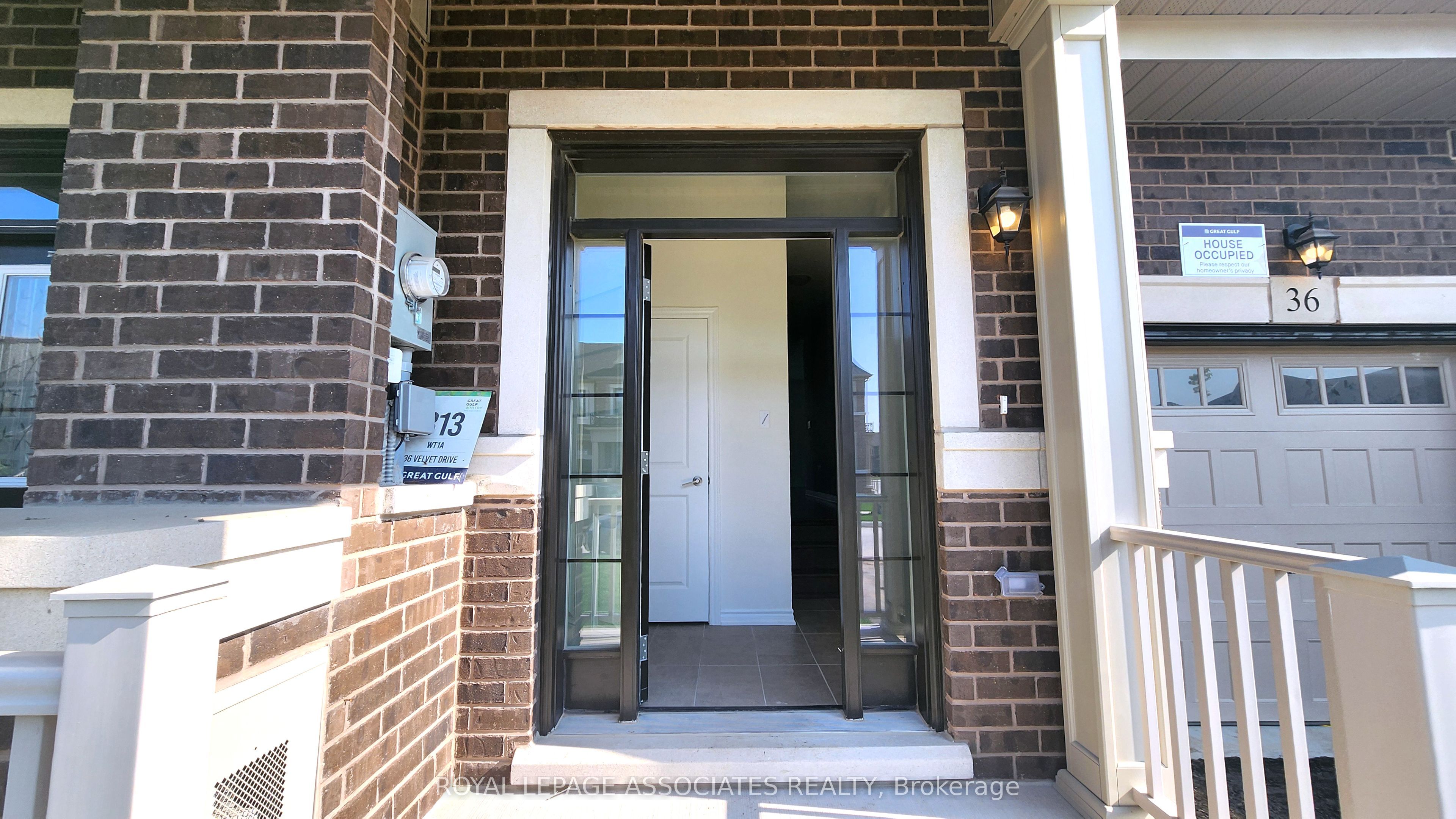 36 Velvet Drive, Whitby, ON L1P 0P6 photo 2