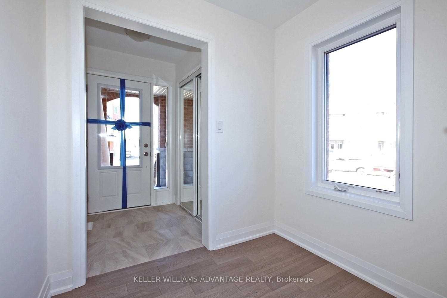 45 Fusilier Drive, Toronto, ON M1L 0J4 photo 2