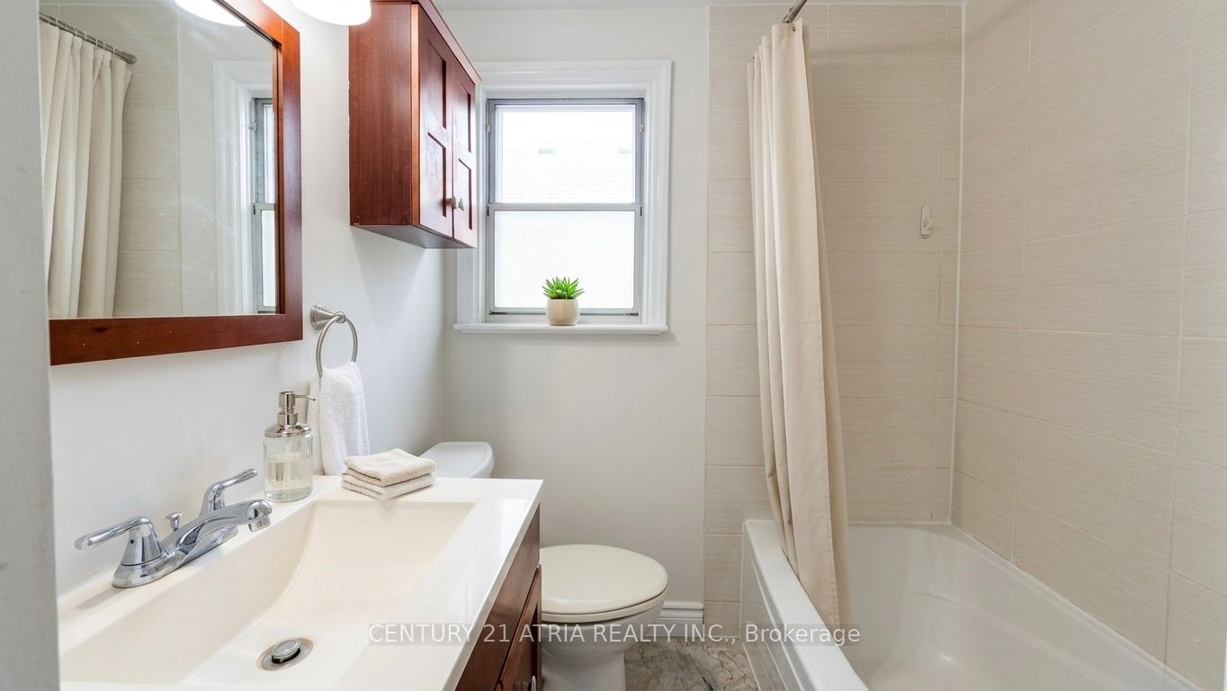 115 Ellington Drive, Toronto, ON M1R 3Y2 photo 5