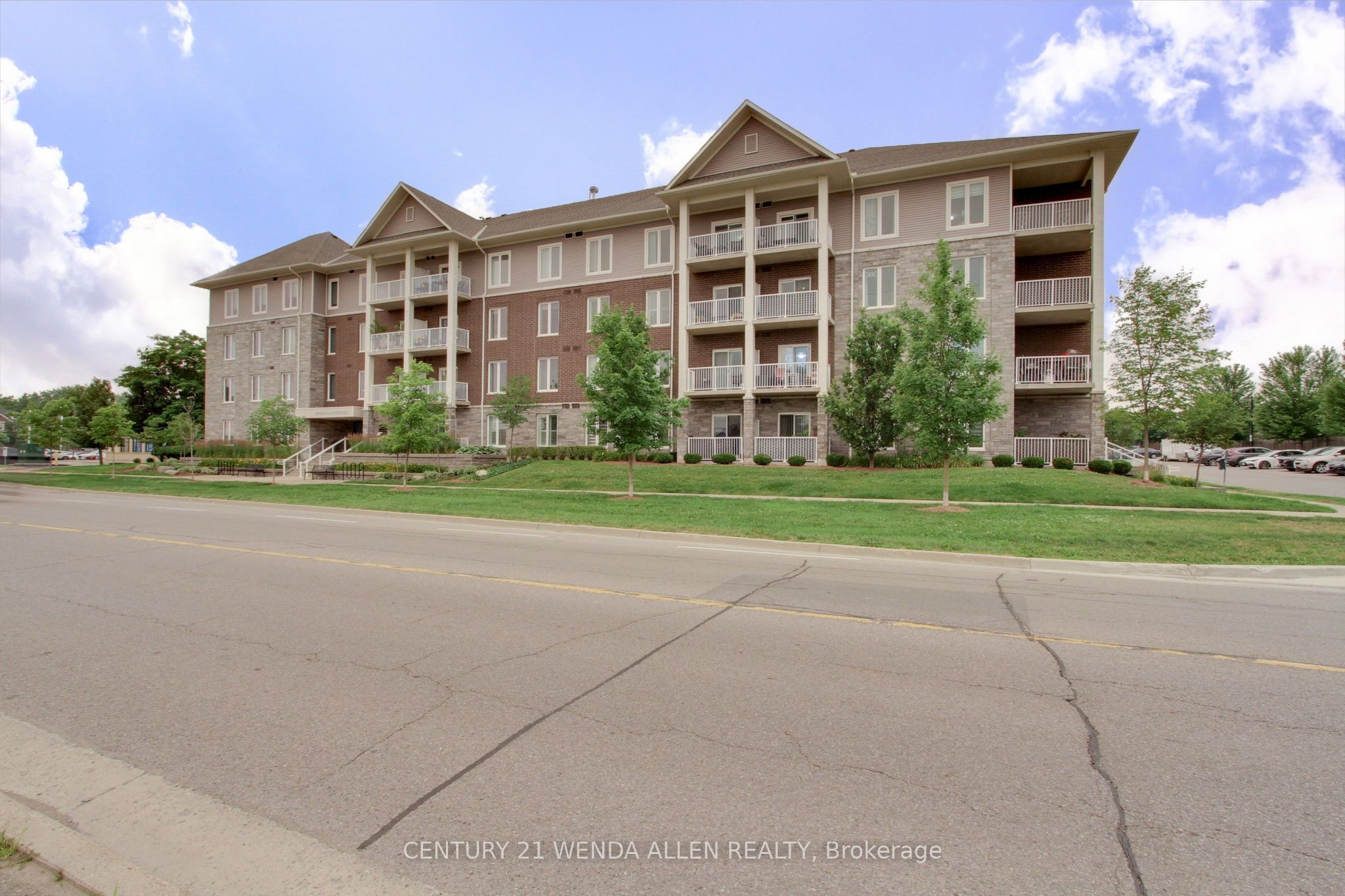 290 Liberty Street N, Clarington, ON L1C 0H3