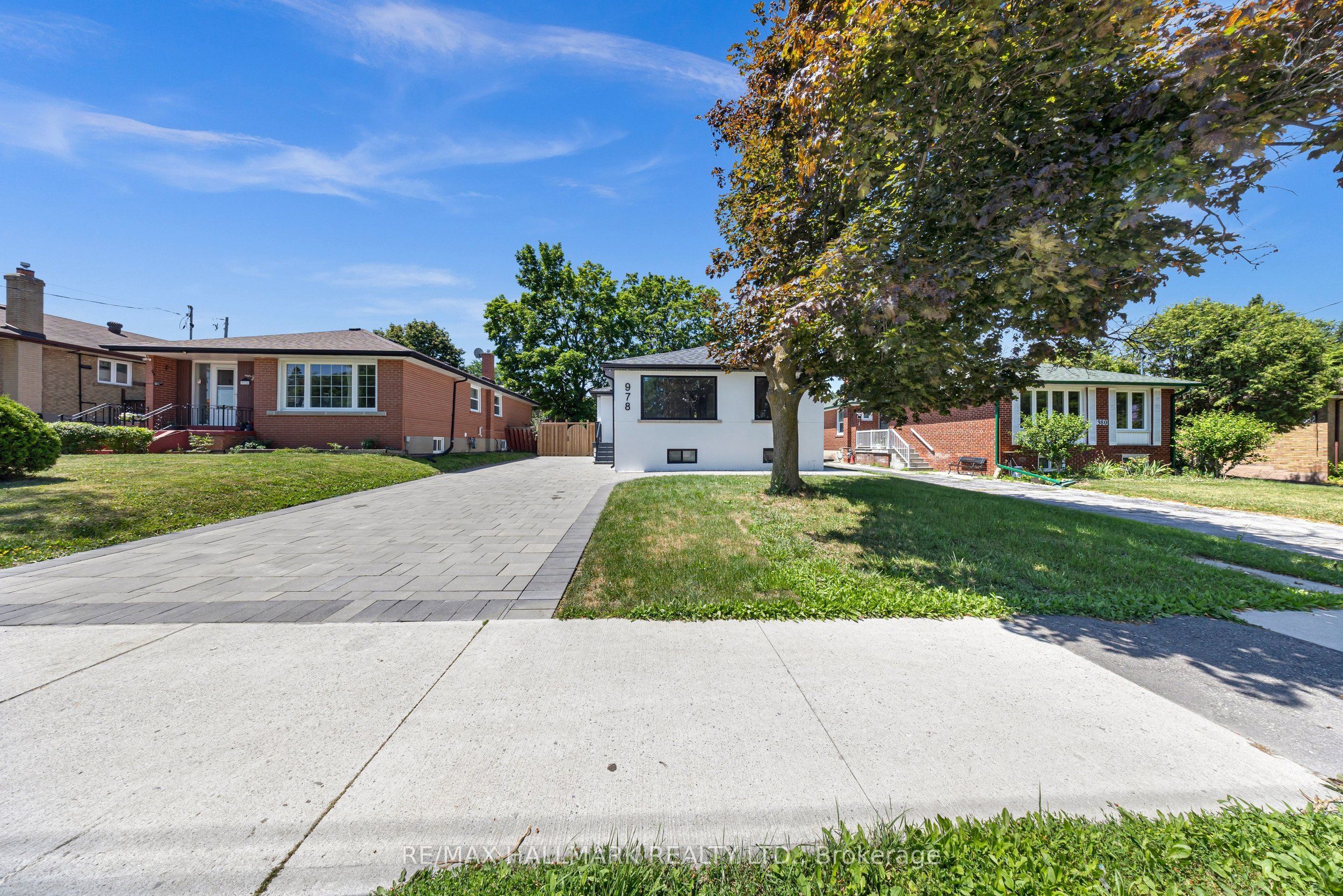 978 Midland Avenue, Toronto, ON M1K 4G6 photo 4