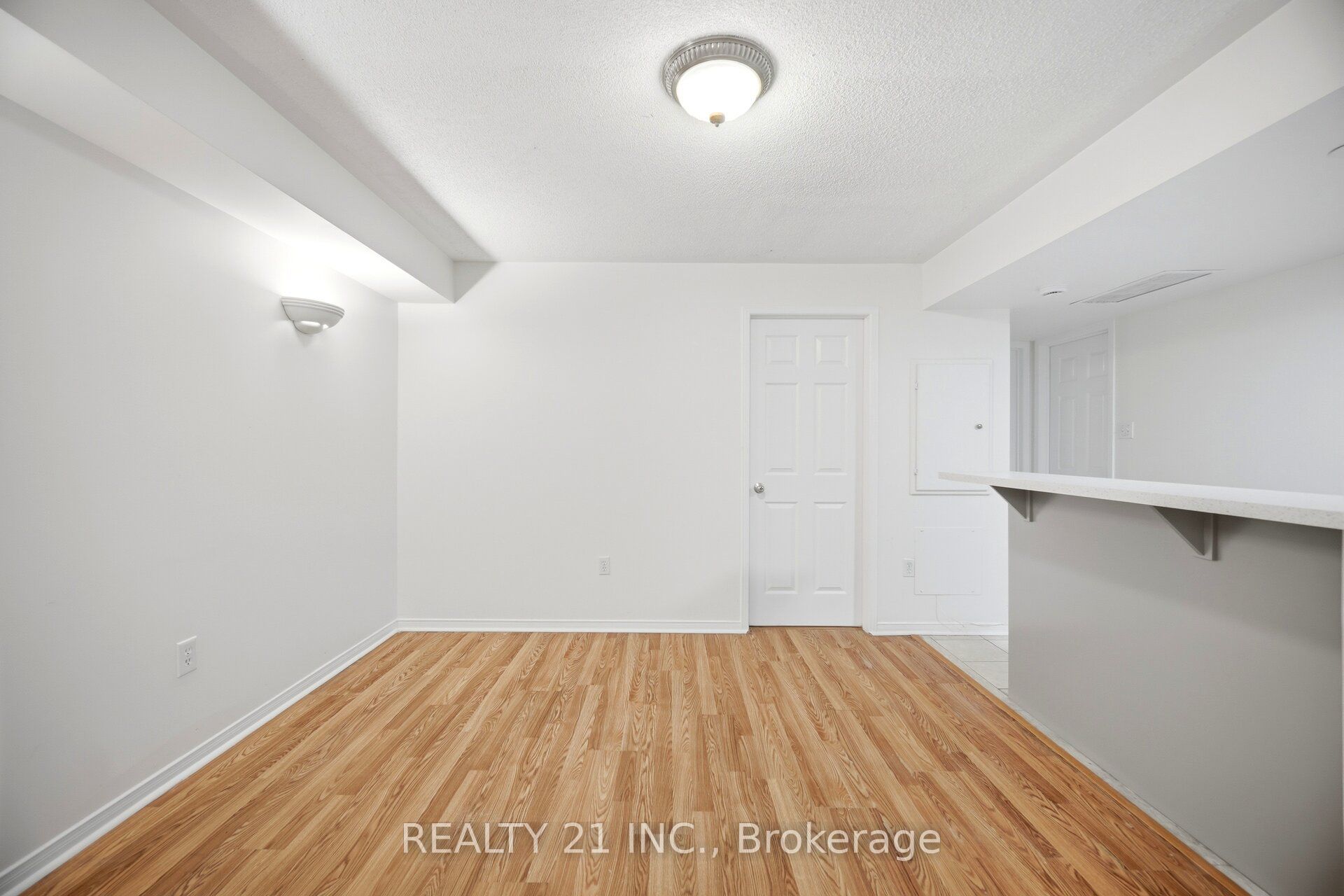 200 Mclevin Avenue 93, Toronto, ON M1B 6C8 photo 5