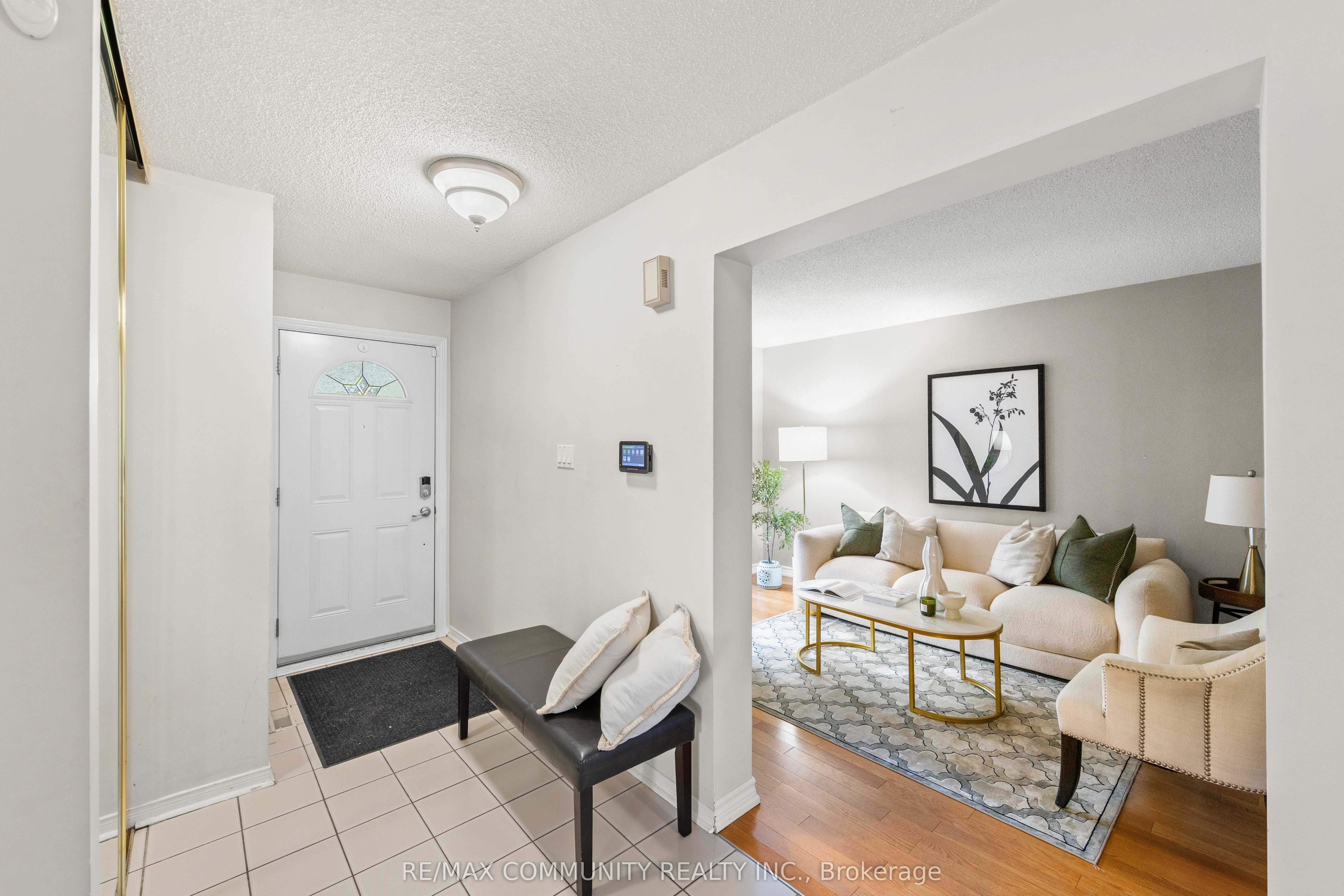 5 Plowman Drive, Ajax, ON L1S 6R7 photo 3