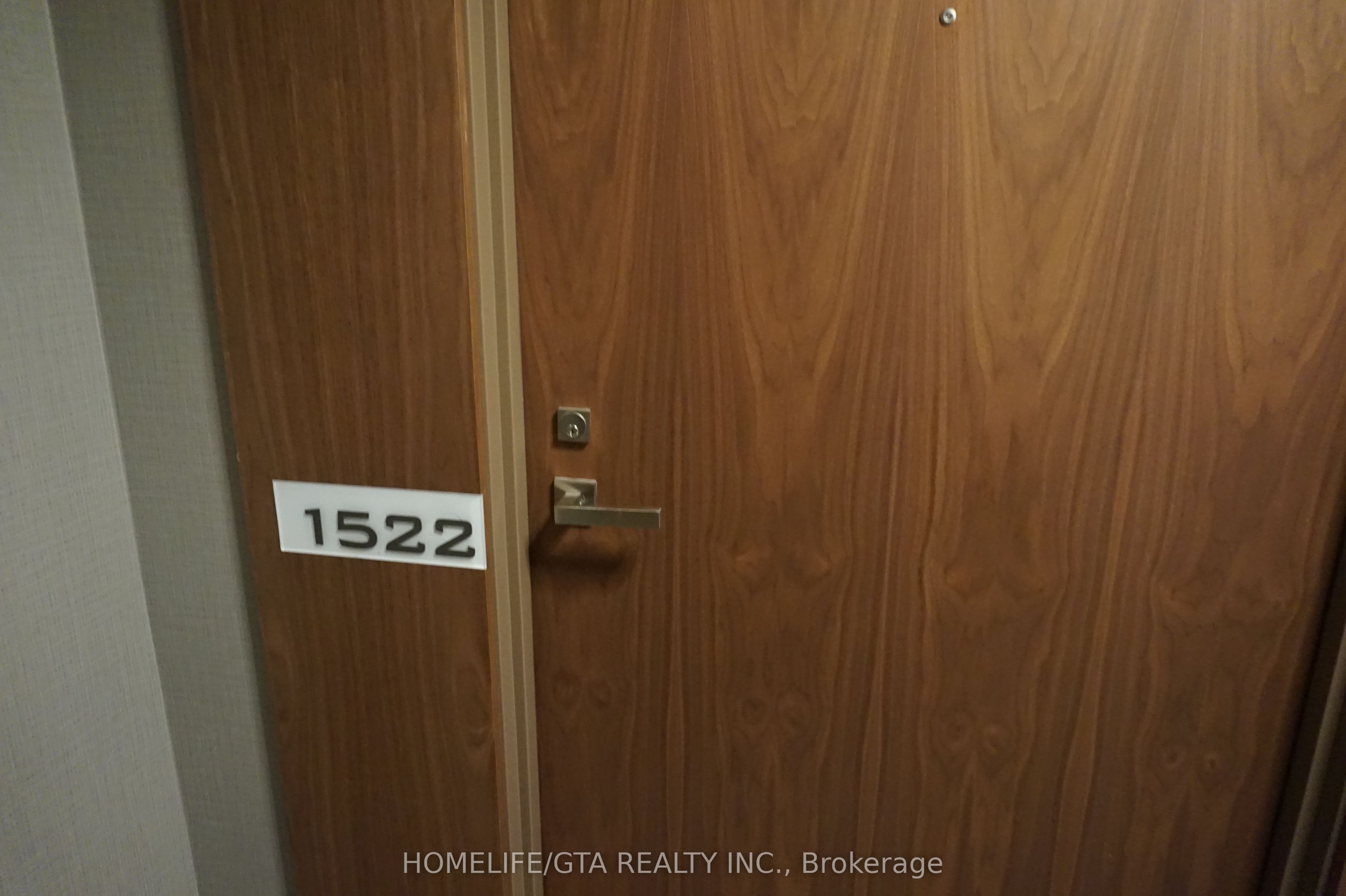275 Village Green Square 1522, Toronto, ON M1S 0L8 photo 3