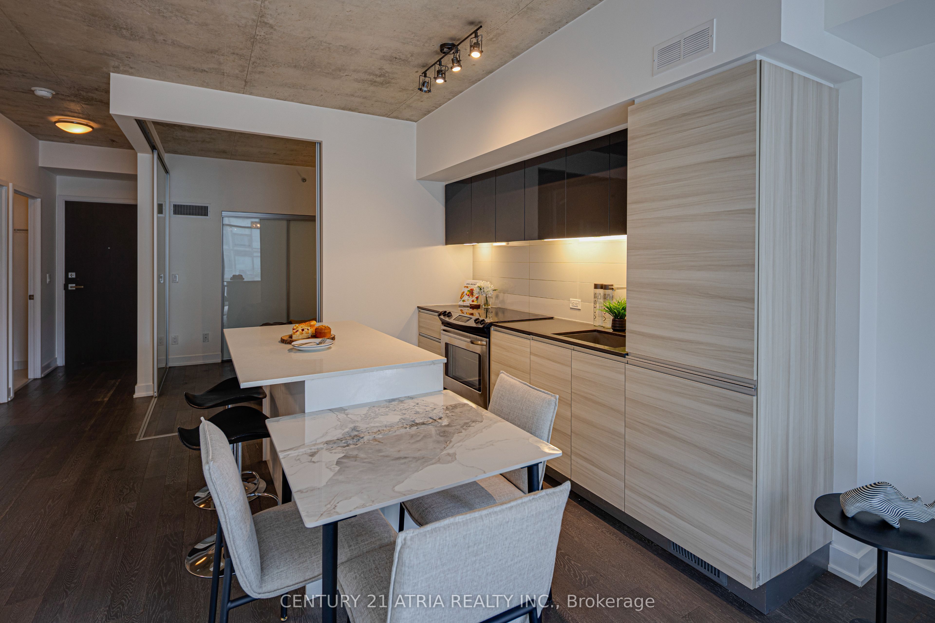 1190 Dundas Street E 513, Toronto, ON M4M 0C5 photo 5
