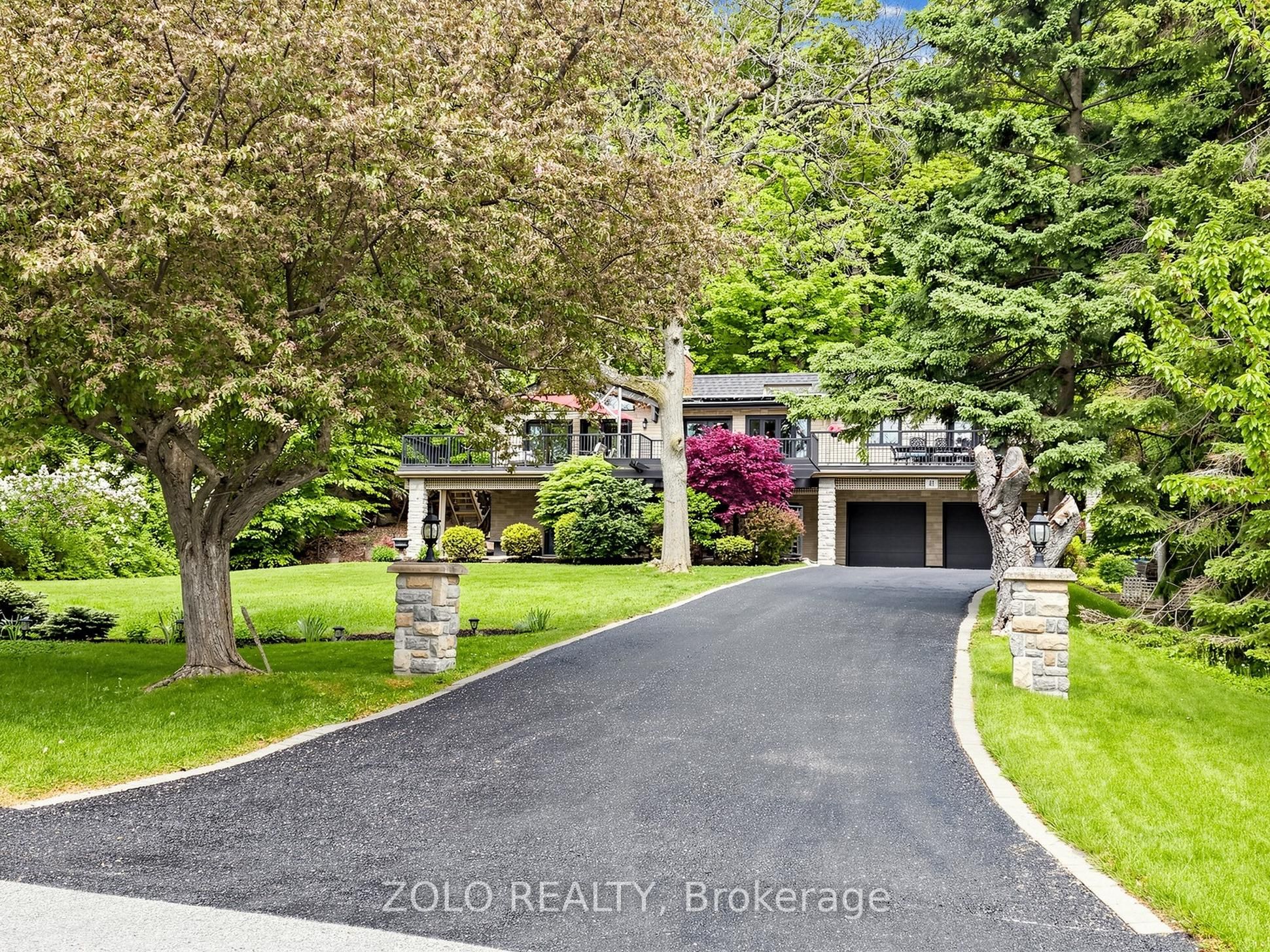 41 Meadowcliffe Drive, Toronto, ON M1M 2X8 photo 2