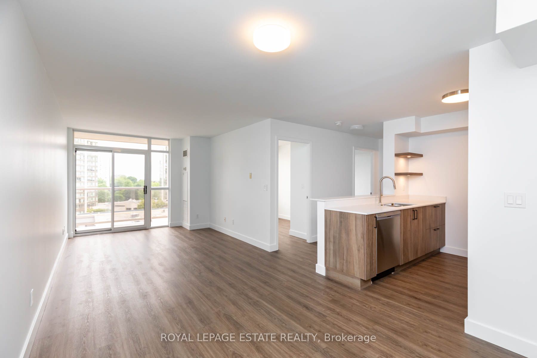 3650 Kingston Road 822, Toronto, ON M1M 3X9 photo 5