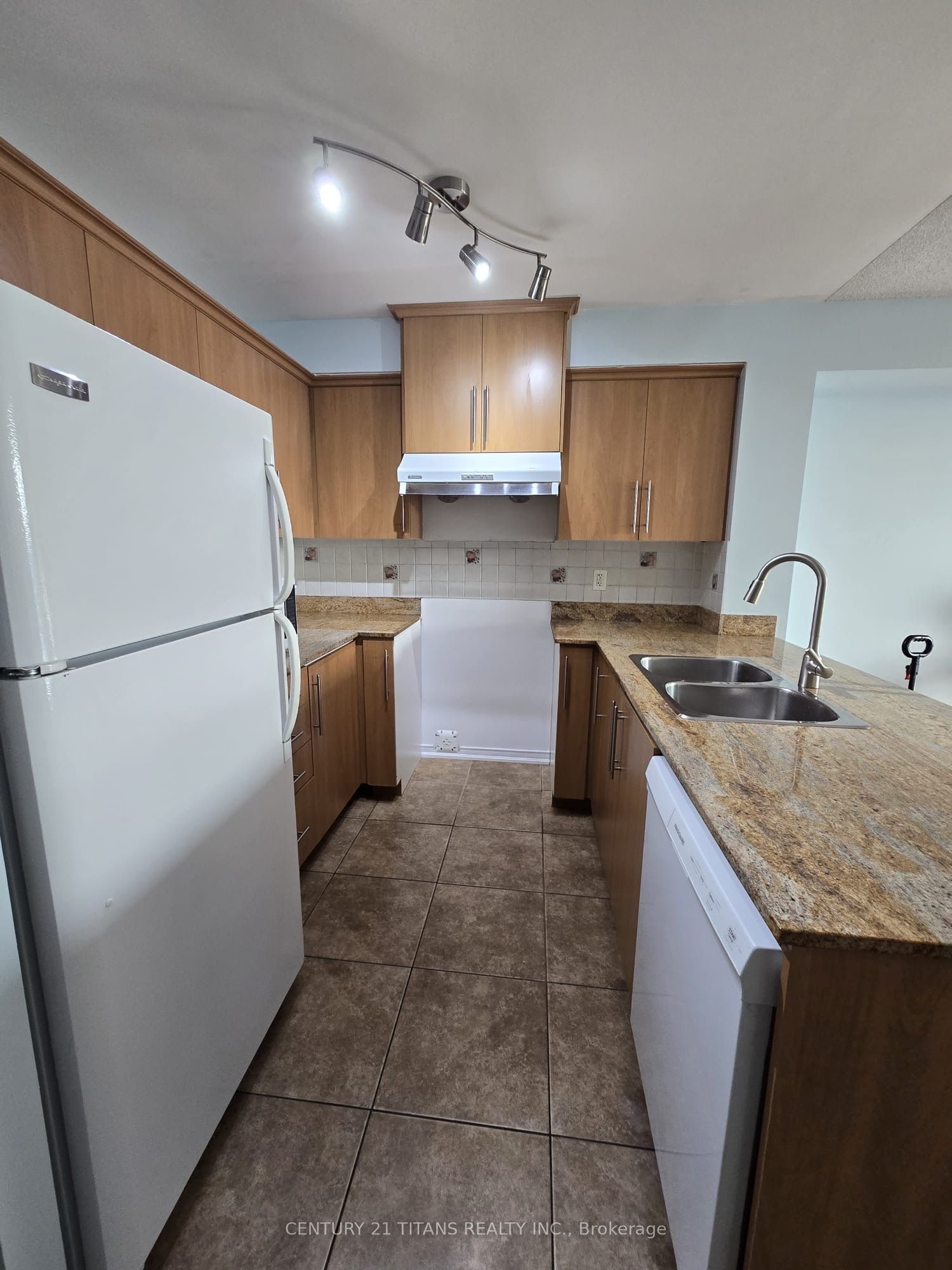 8 Rosebank Drive 9F, Toronto, ON M1B 5Z3 photo 2