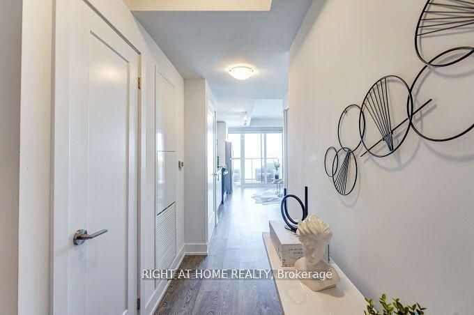 2550 Simcoe Street E 1207, Oshawa, ON L1L 0R5 photo 4
