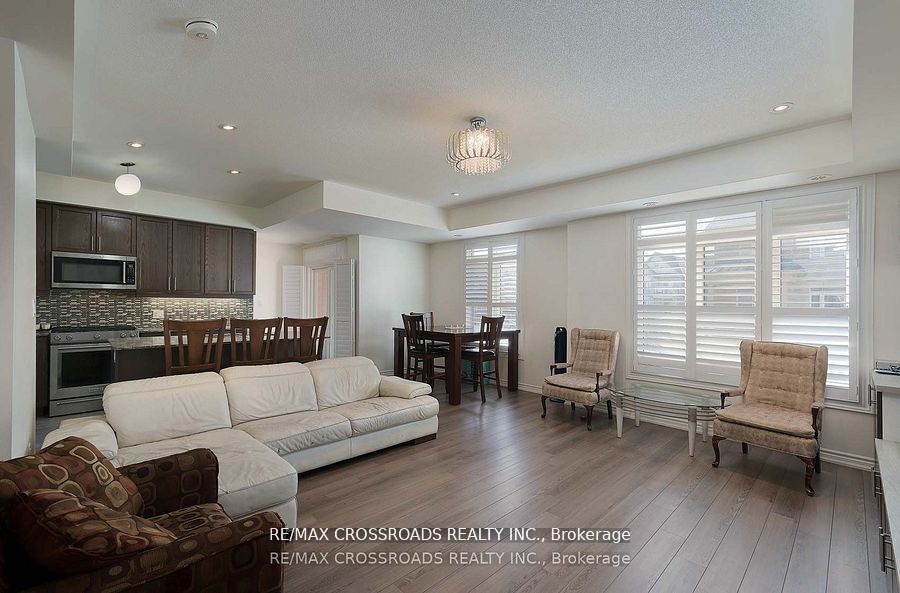 2726 William Jackson Drive 12, Pickering, ON L1X 0E6 photo 5