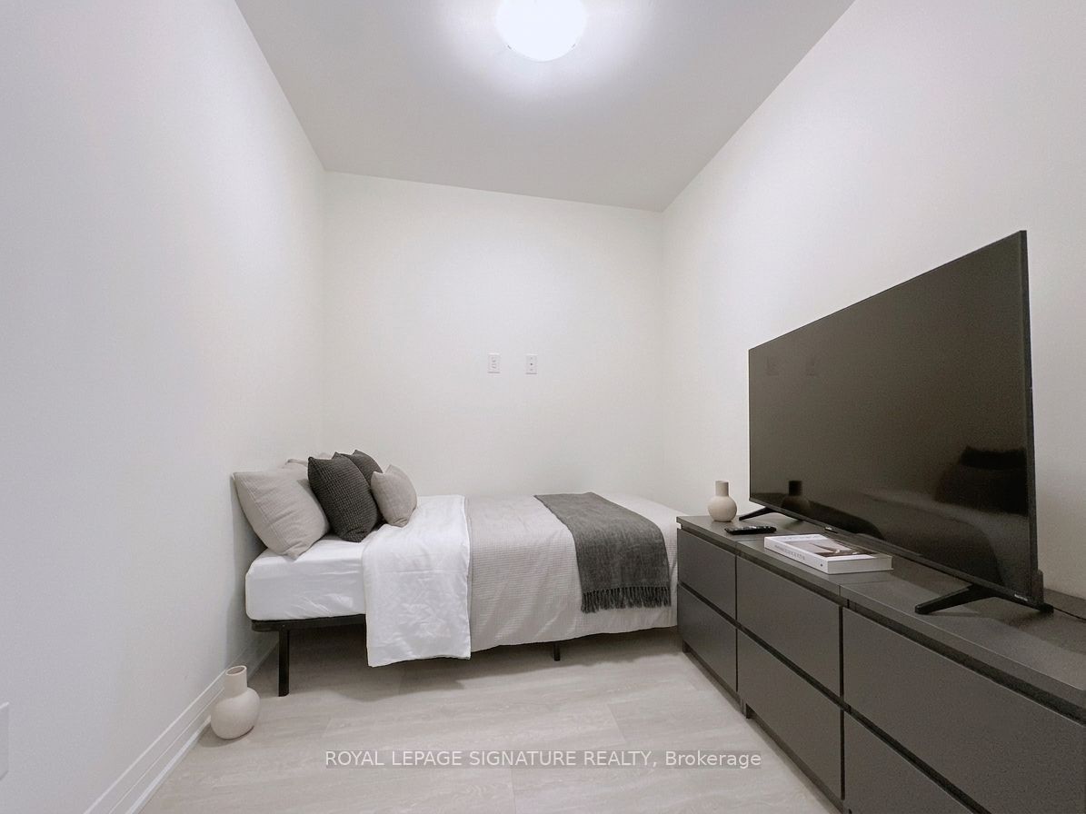 3270 Sheppard Avenue E 325, Toronto, ON M1T 0B3 photo 4