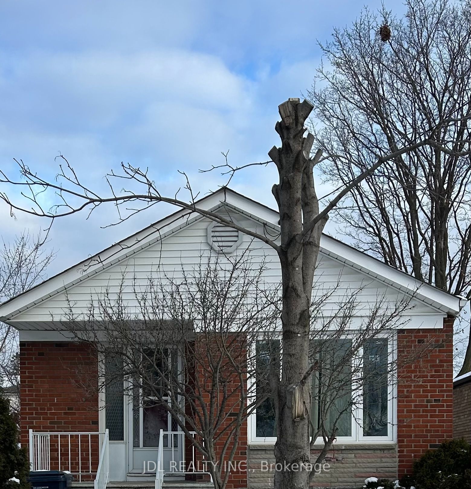 8 Highwood Ave. Avenue Three-Bedroom Main Floor, Toronto, ON M1R 2E4