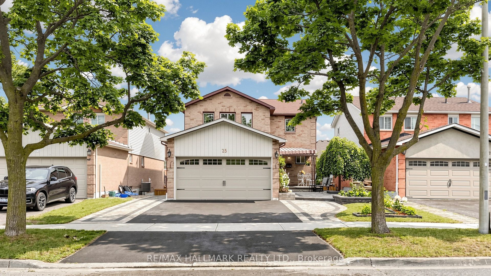 25 Wicks Drive, Ajax, ON L1Z 1C5 photo 2