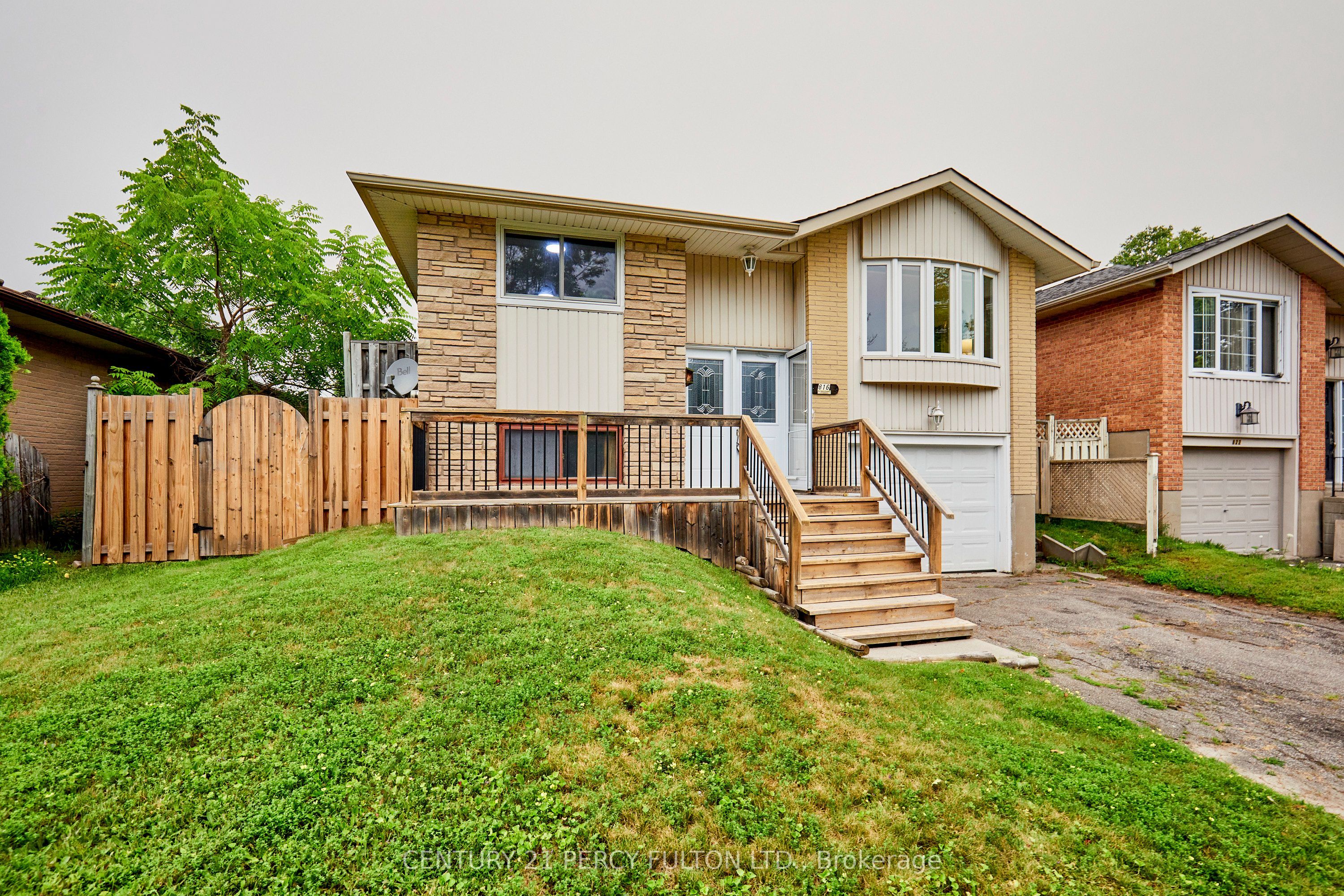 816 Carnaby Crescent, Oshawa, ON L1G 2Y8 photo 3