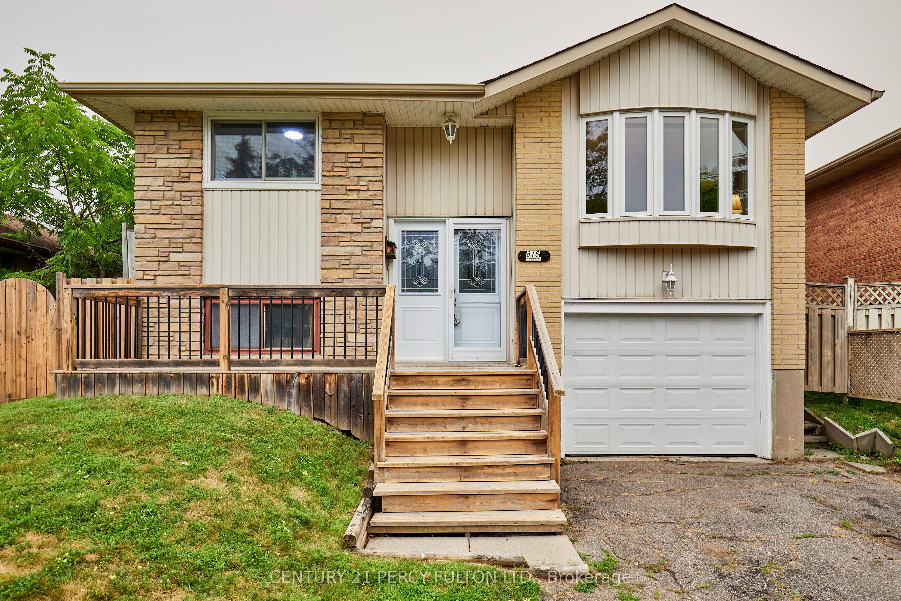 816 Carnaby Crescent, Oshawa, ON L1G 2Y8 photo 5