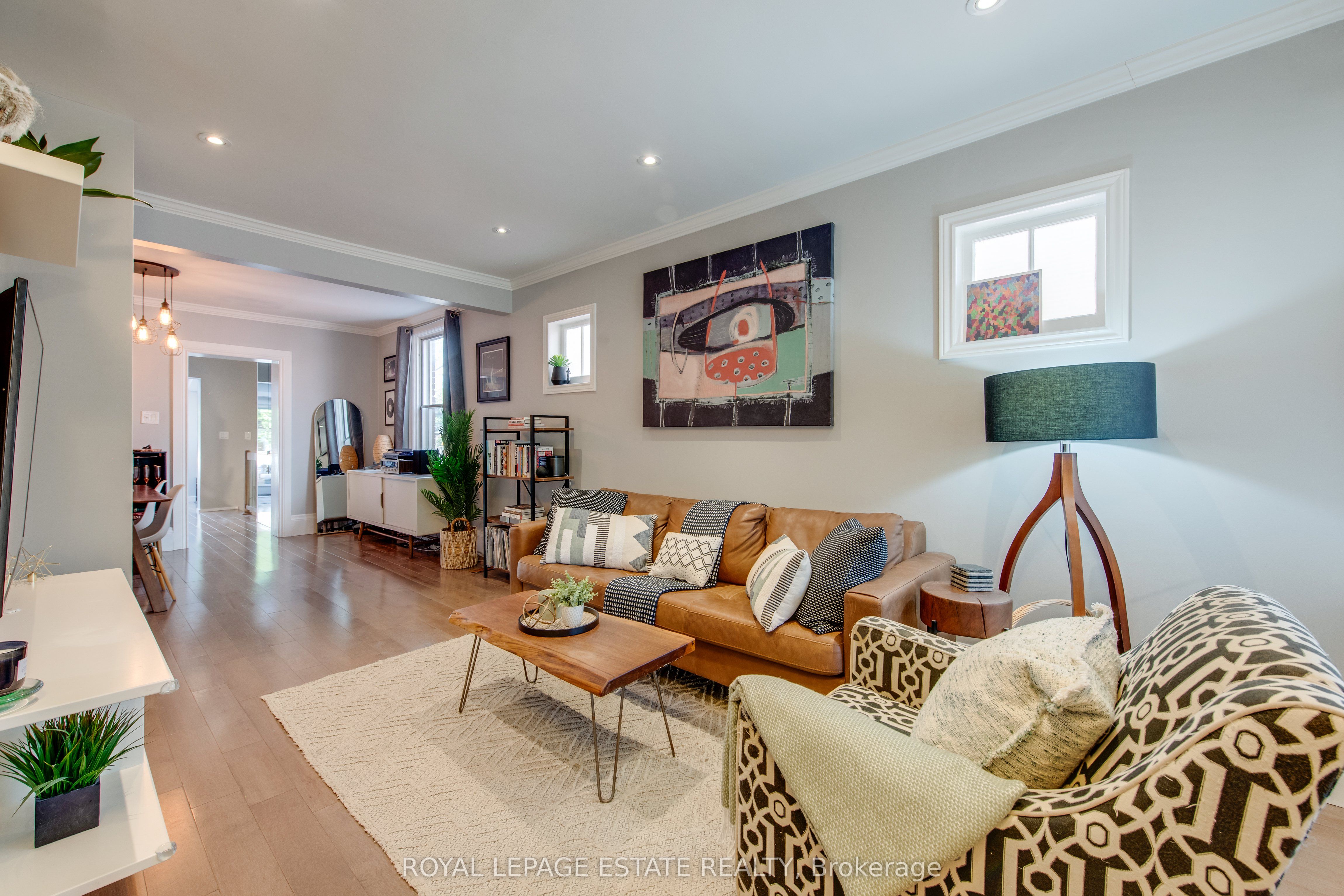 138 Woodmount Avenue, Toronto, ON M4C 3Y8 photo 2