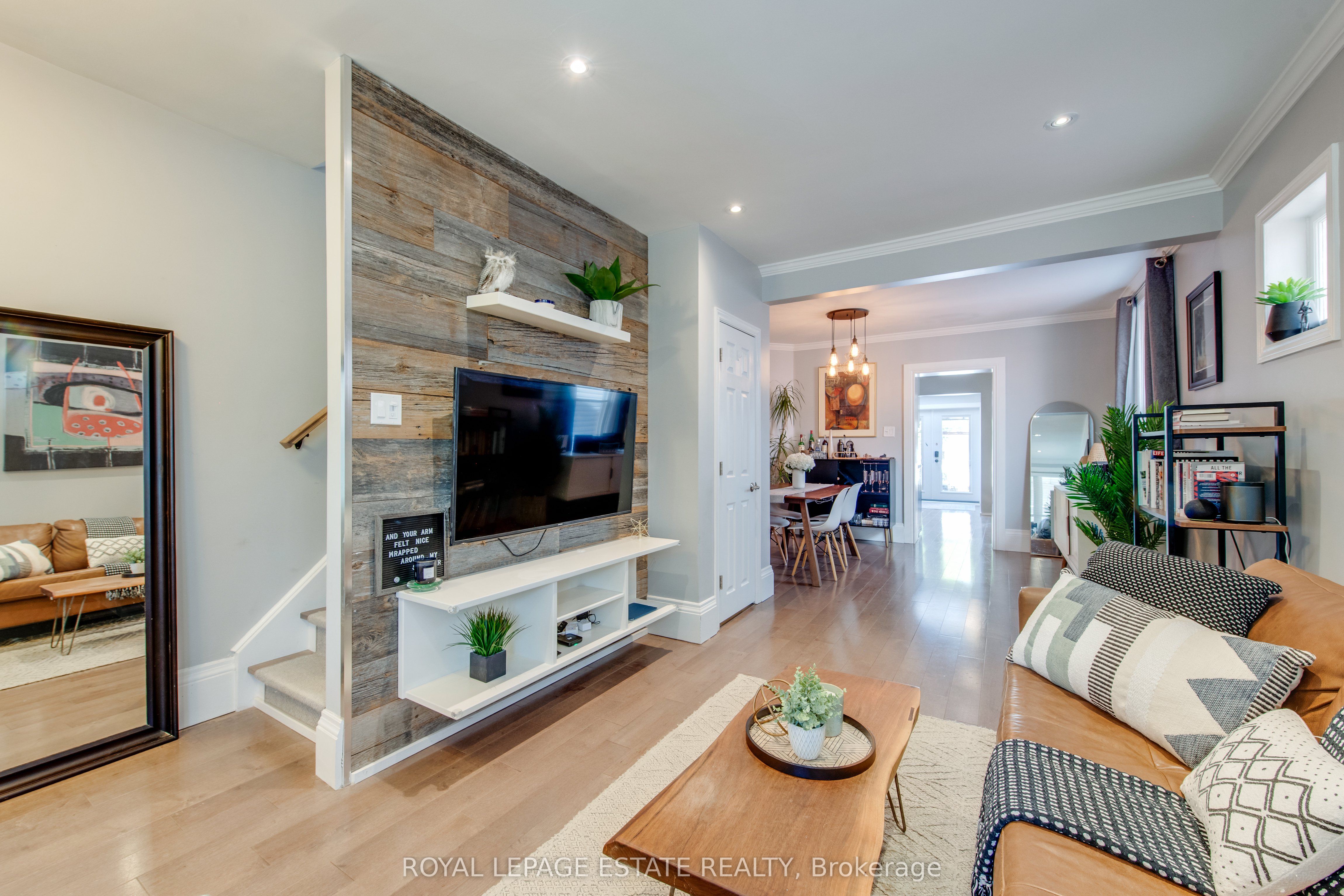 138 Woodmount Avenue, Toronto, ON M4C 3Y8 photo 4