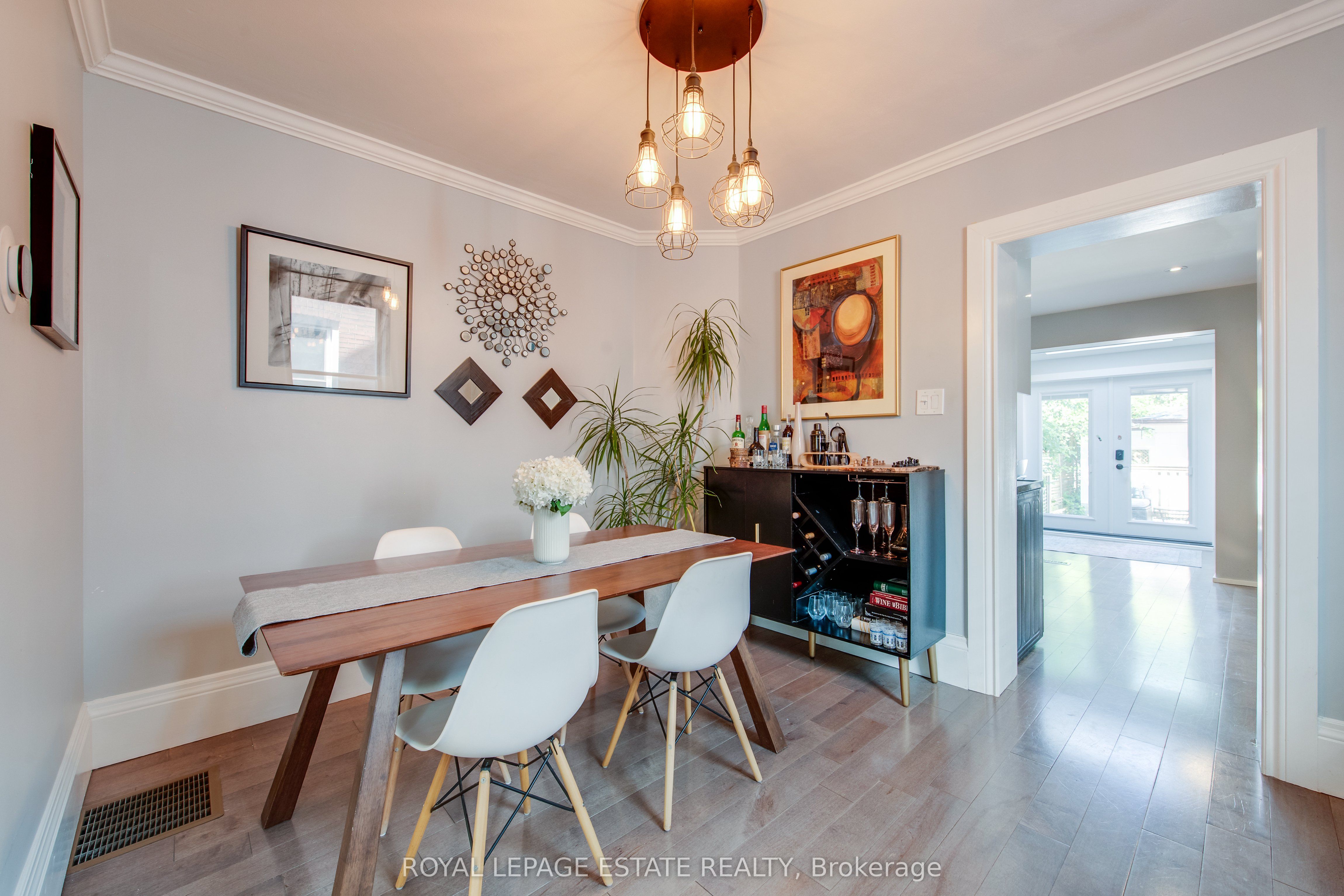 138 Woodmount Avenue, Toronto, ON M4C 3Y8 photo 5