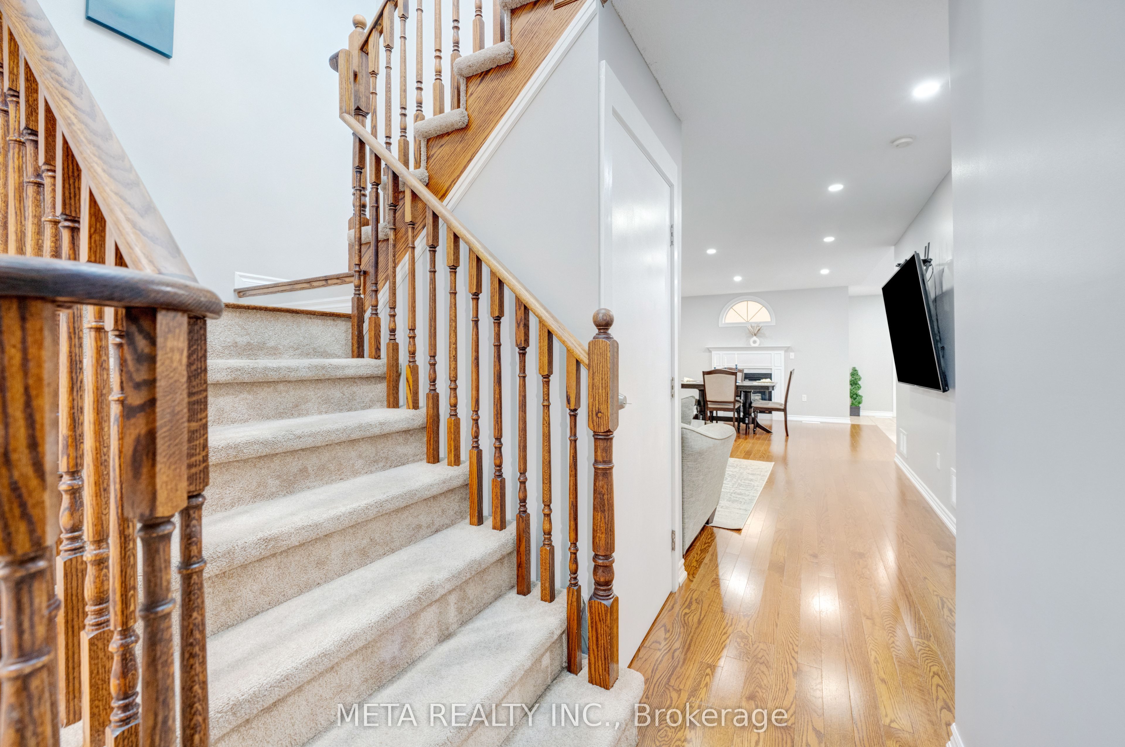 10 Broome Avenue, Clarington, ON L1E 0B1 photo 4