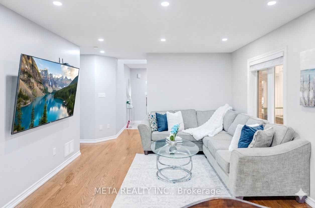 10 Broome Avenue, Clarington, ON L1E 0B1 photo 5