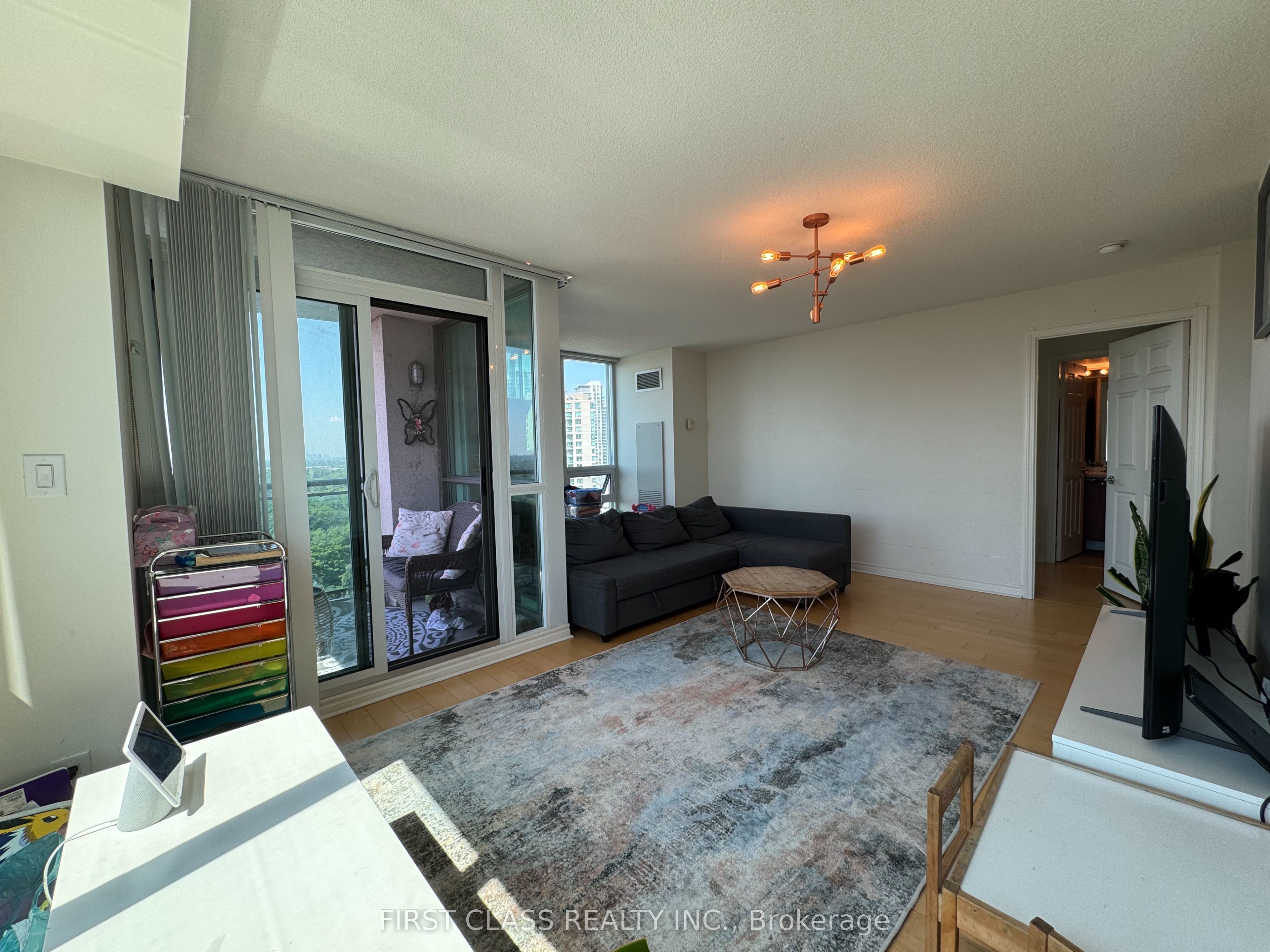 88 Grangeway Avenue 2509, Toronto, ON M1H 0A2 photo 2