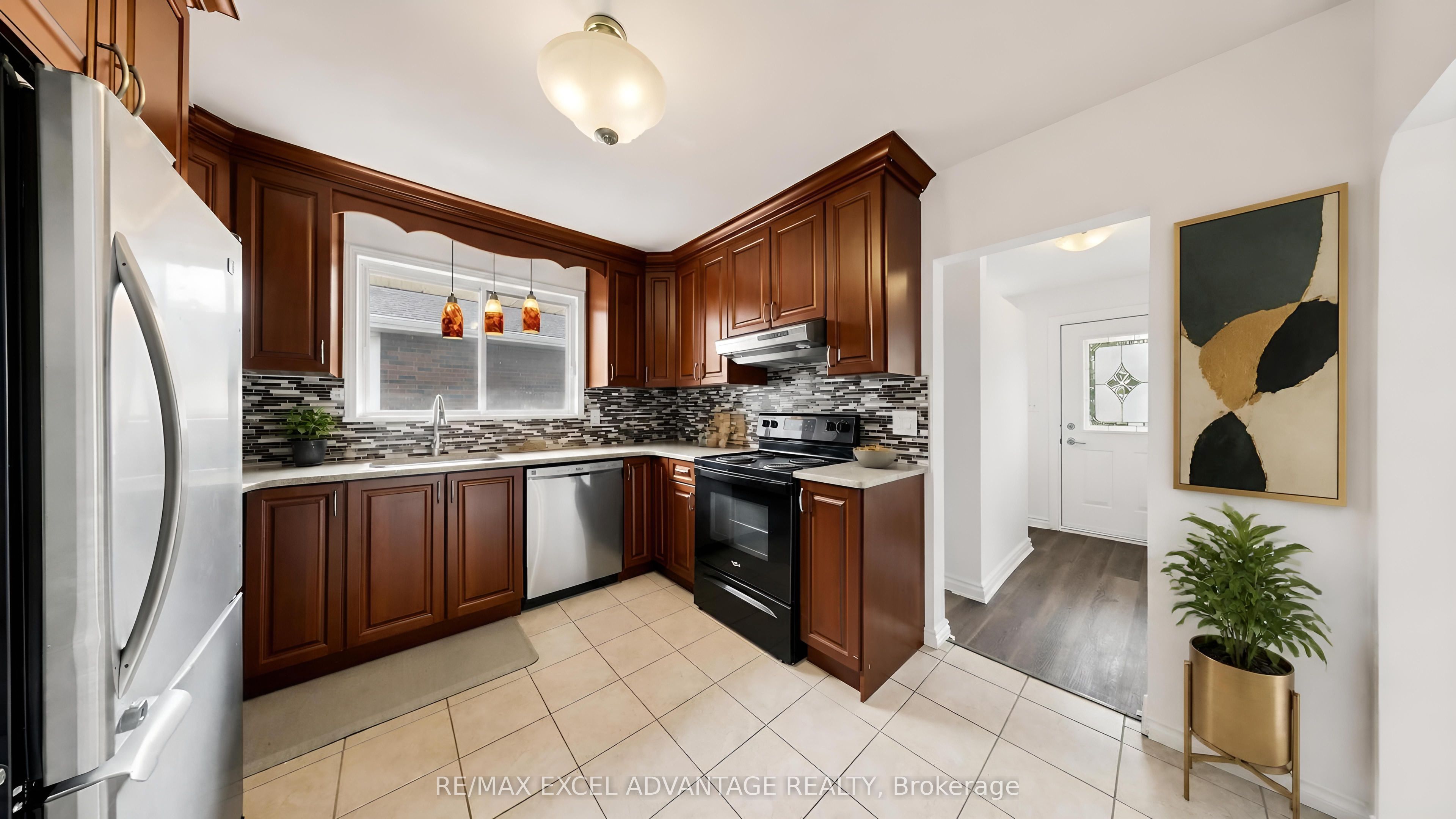 479 Lowell Avenue Main, Oshawa, ON L1J 2X6 photo 5