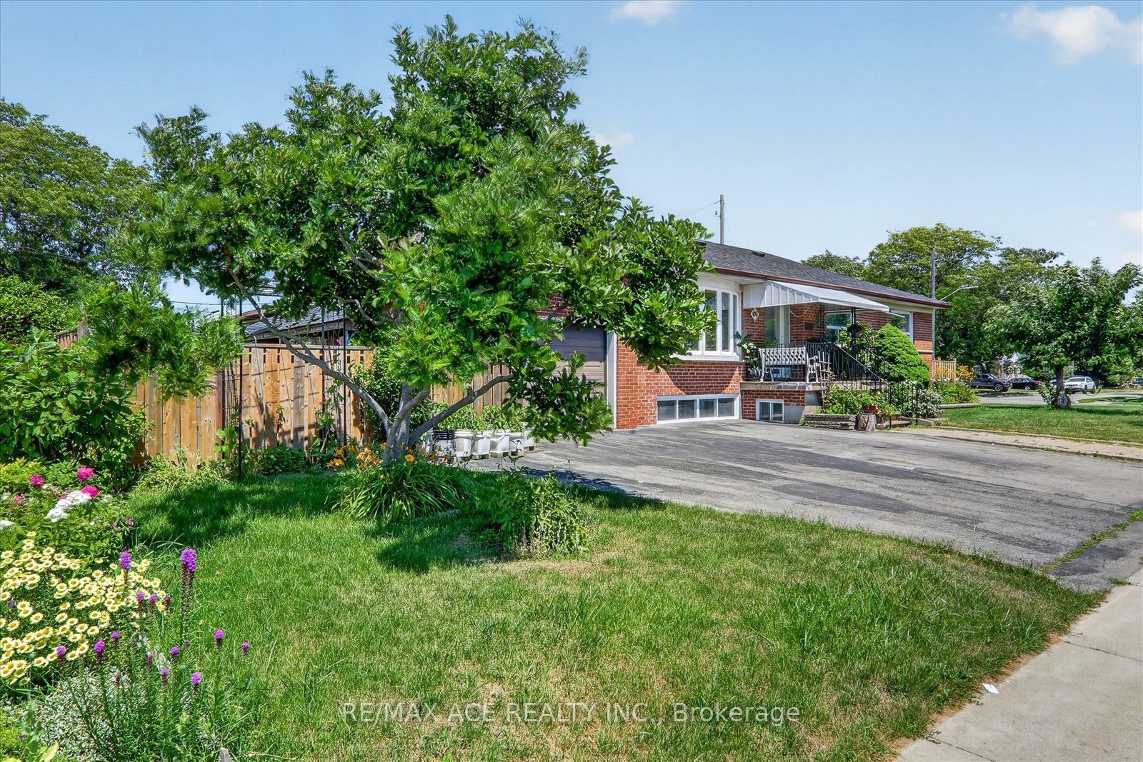 60 Chillery Avenue, Toronto, ON M1K 4S9 photo 3