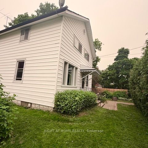 4893 Victoria Street, Pickering, ON L1Y 1B1