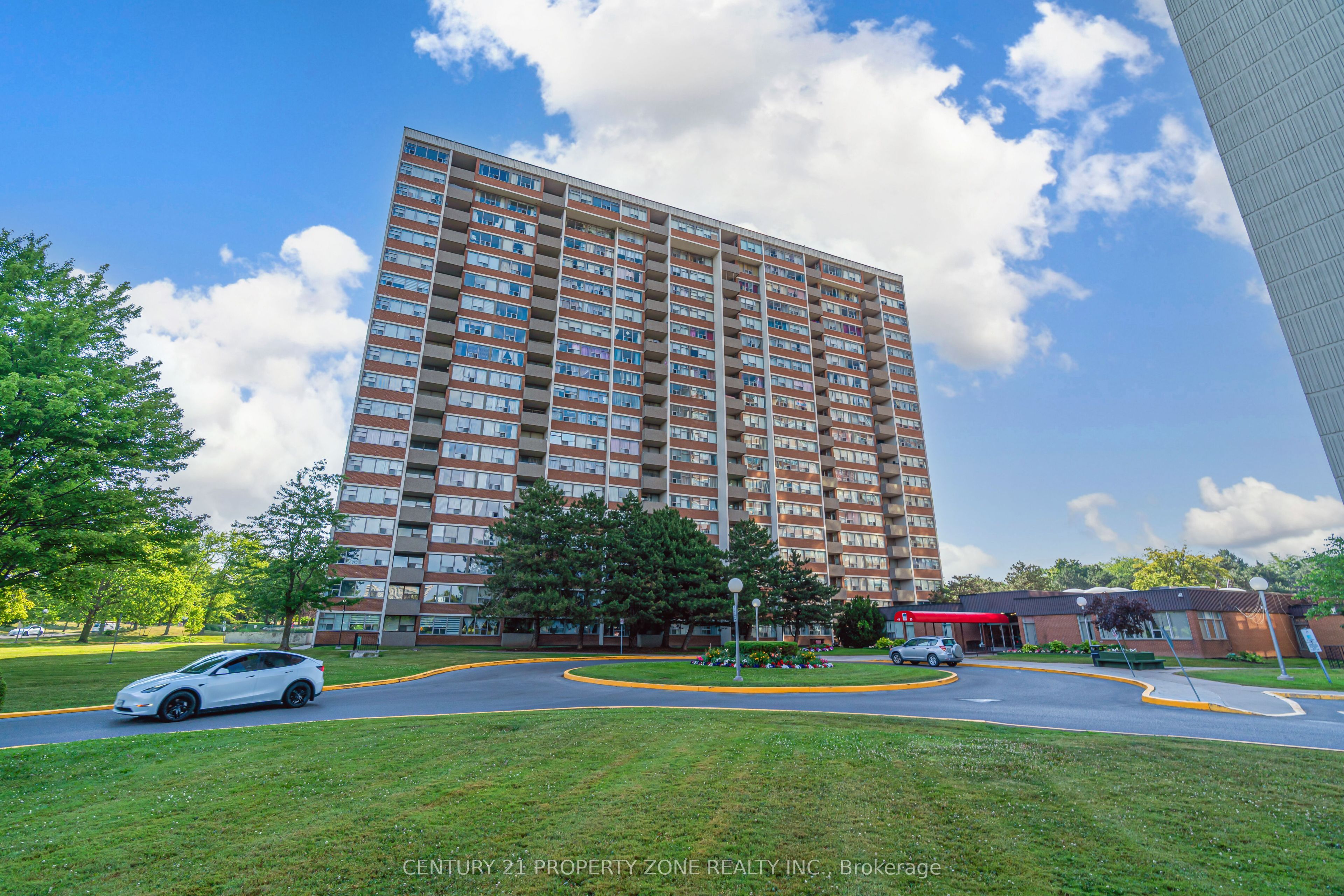 45 Silver Springs Boulevard 209, Toronto, ON M1V 1R2